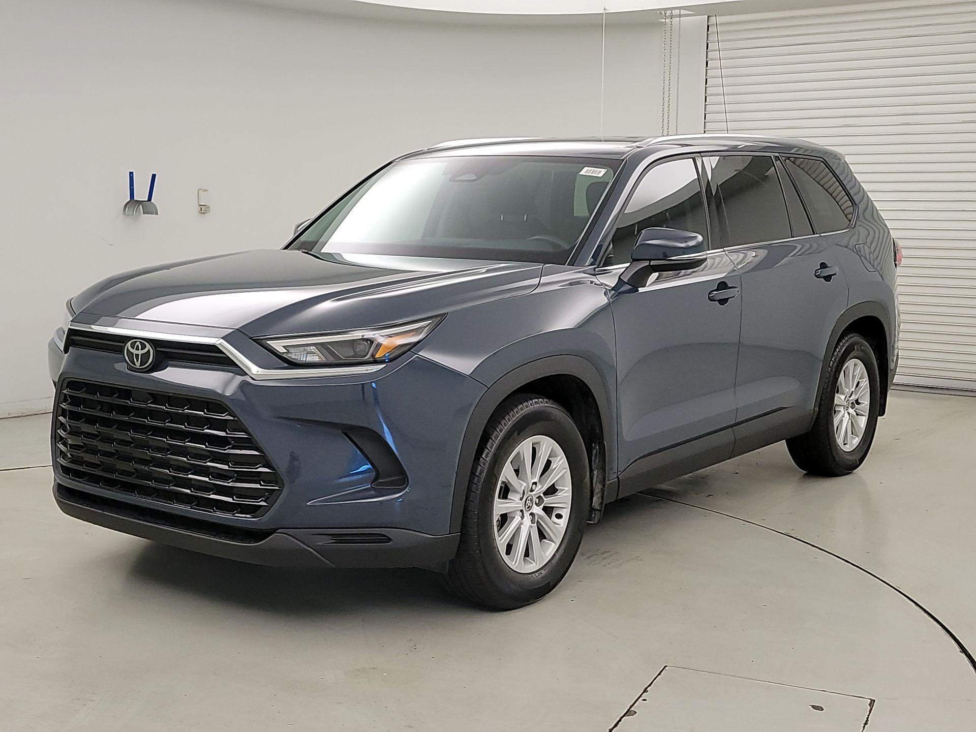 Thumbnail: 2024 Toyota Grand Highlander - 3