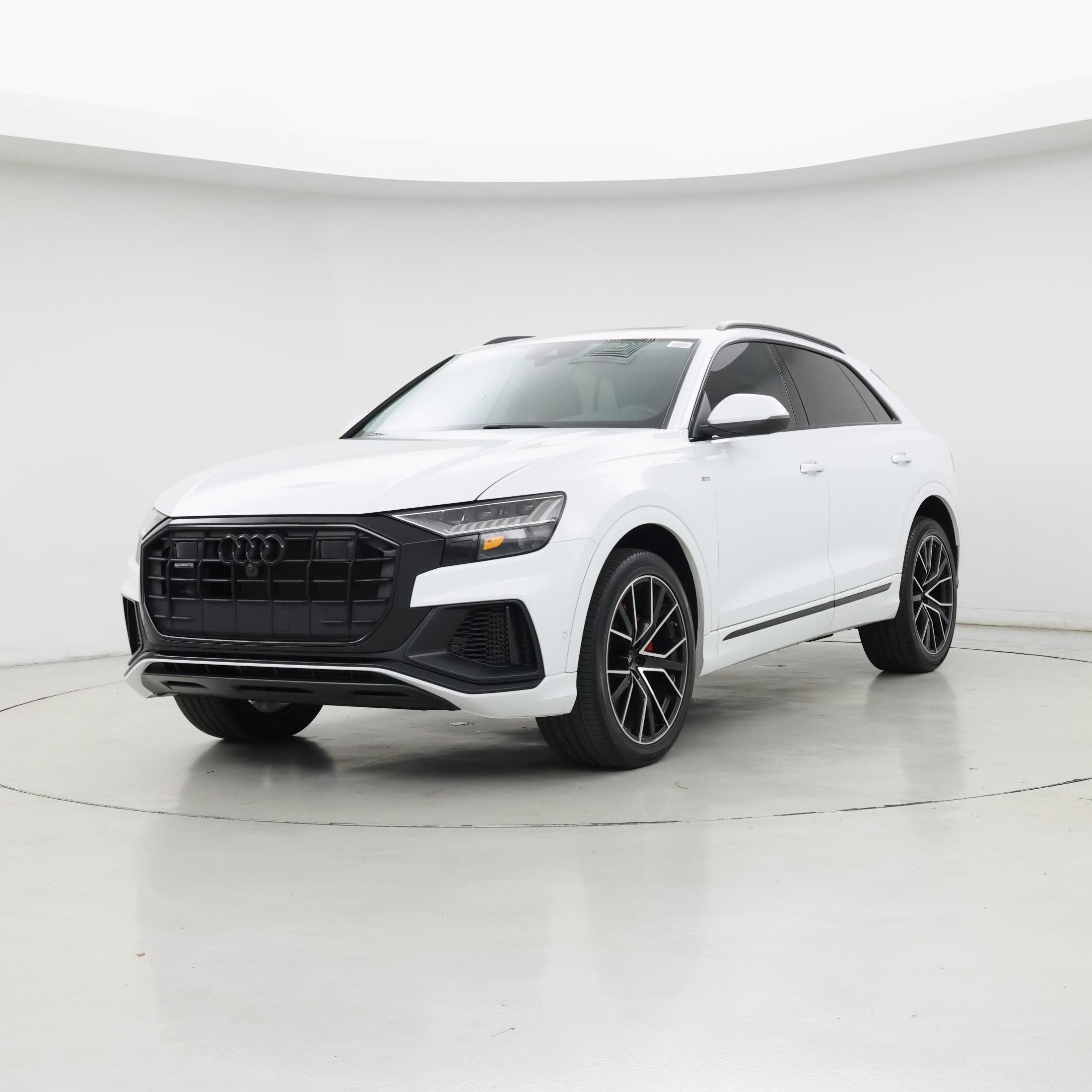 Thumbnail: 2023 Audi Q8 - 4