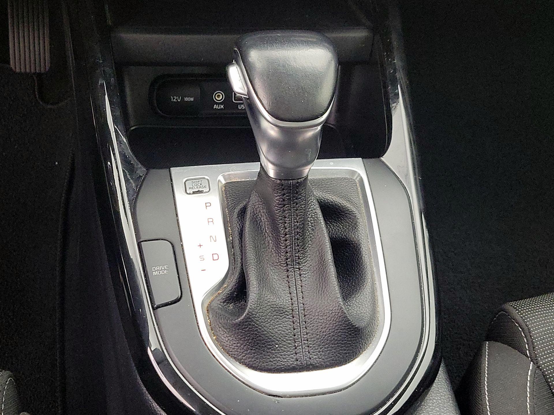 Thumbnail: 2019 Kia Forte - 17