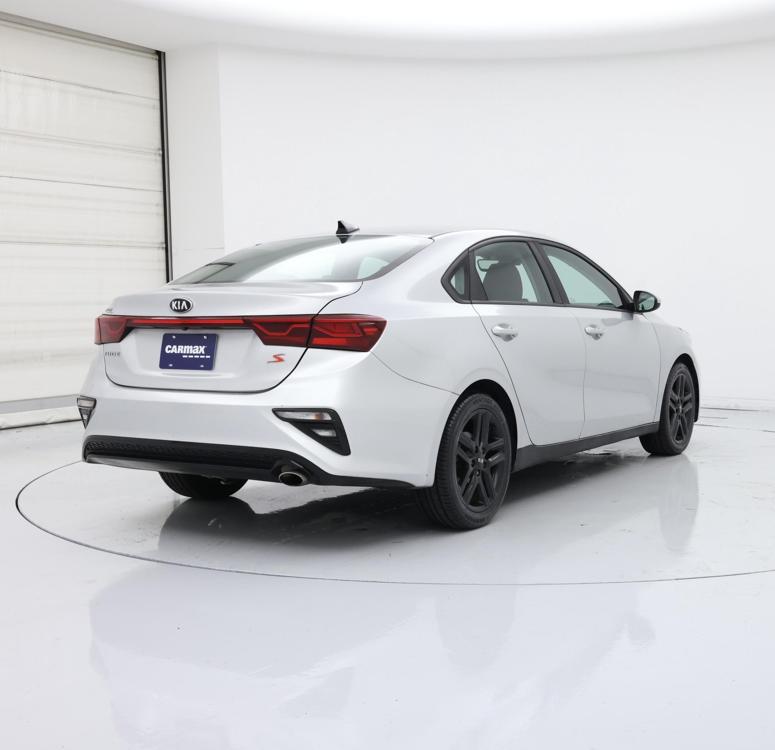 Thumbnail: 2019 Kia Forte - 8