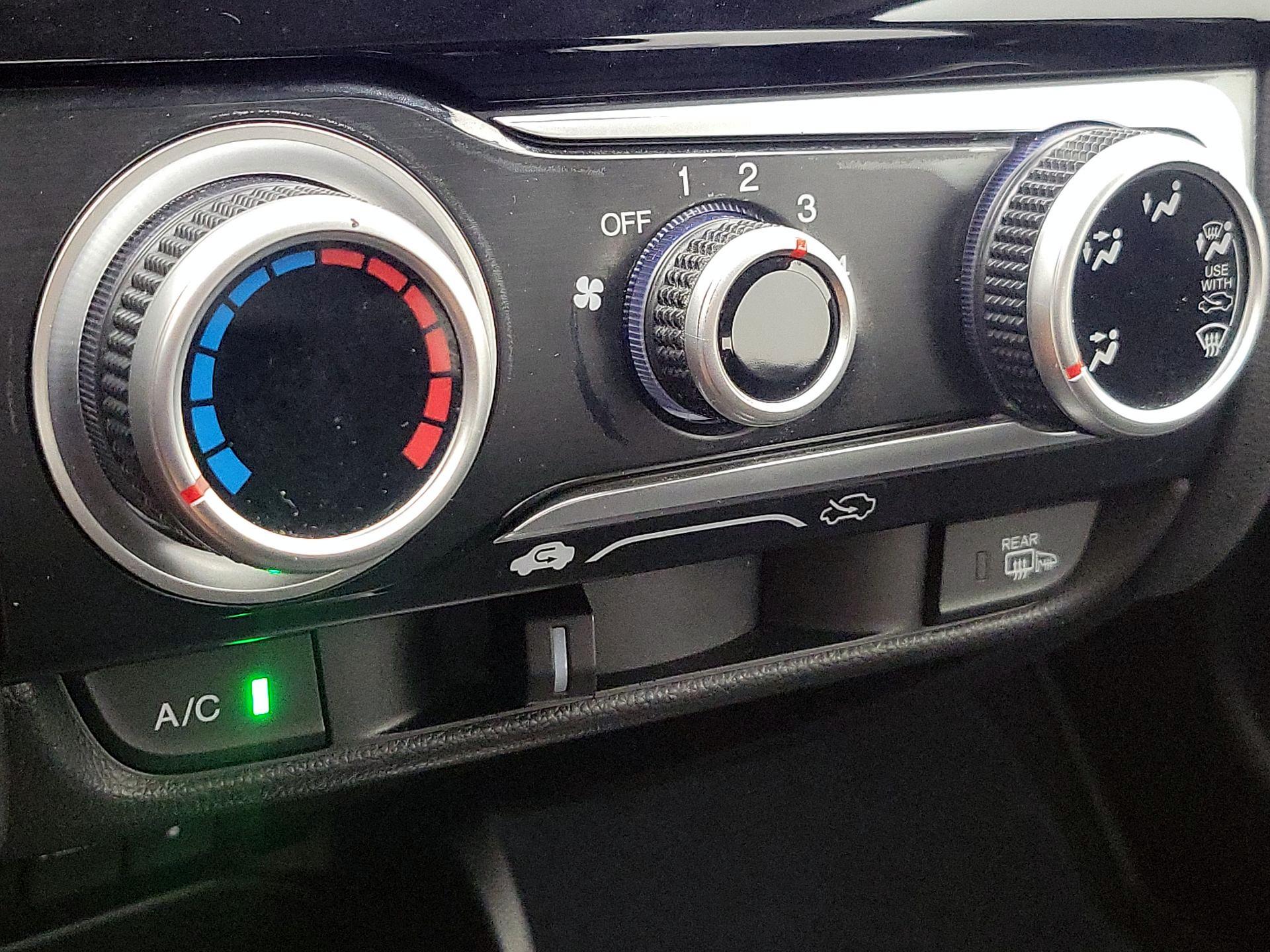 Thumbnail: 2015 Honda Fit - 16
