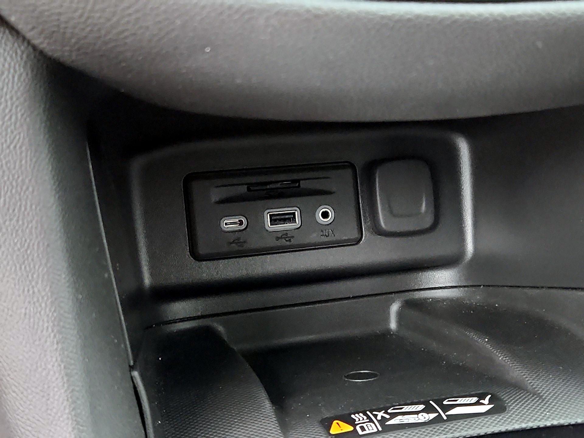 Thumbnail: 2024 Chevrolet Equinox - 19