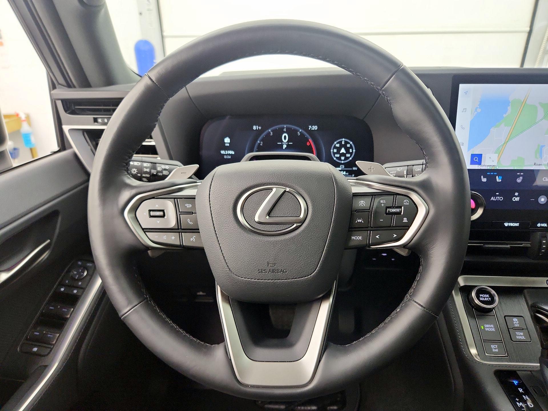 Thumbnail: 2024 Lexus GX - 10