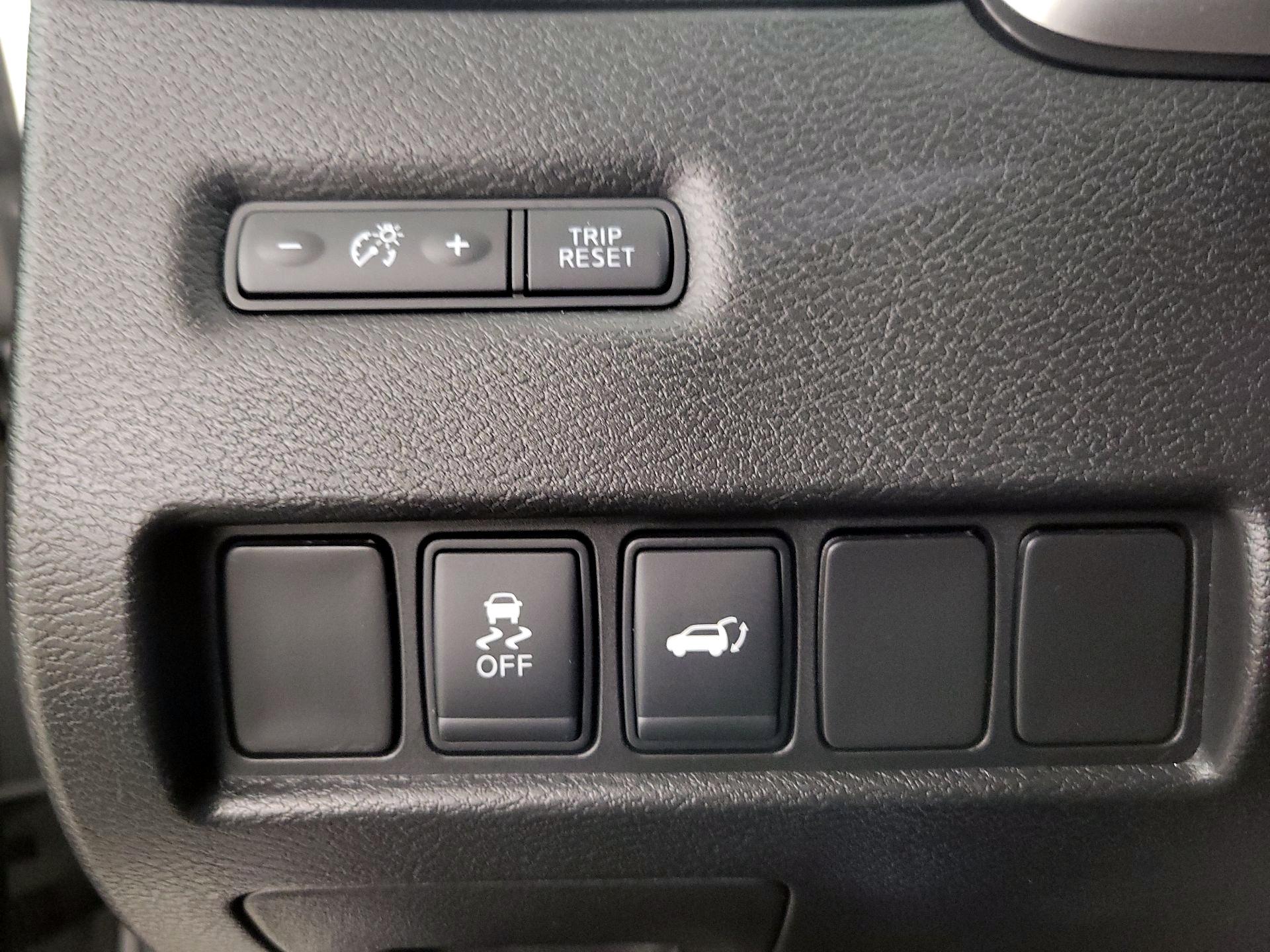 Thumbnail: 2016 Nissan Murano - 13