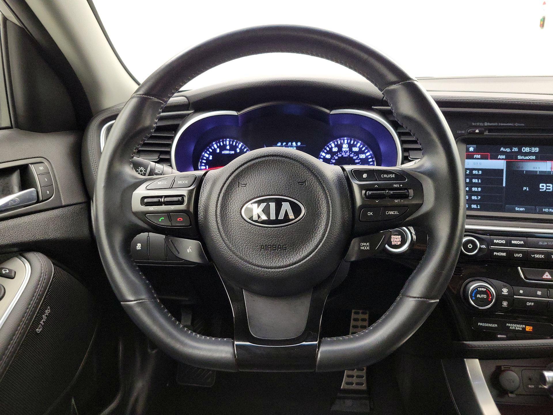 Thumbnail: 2015 Kia Optima - 10