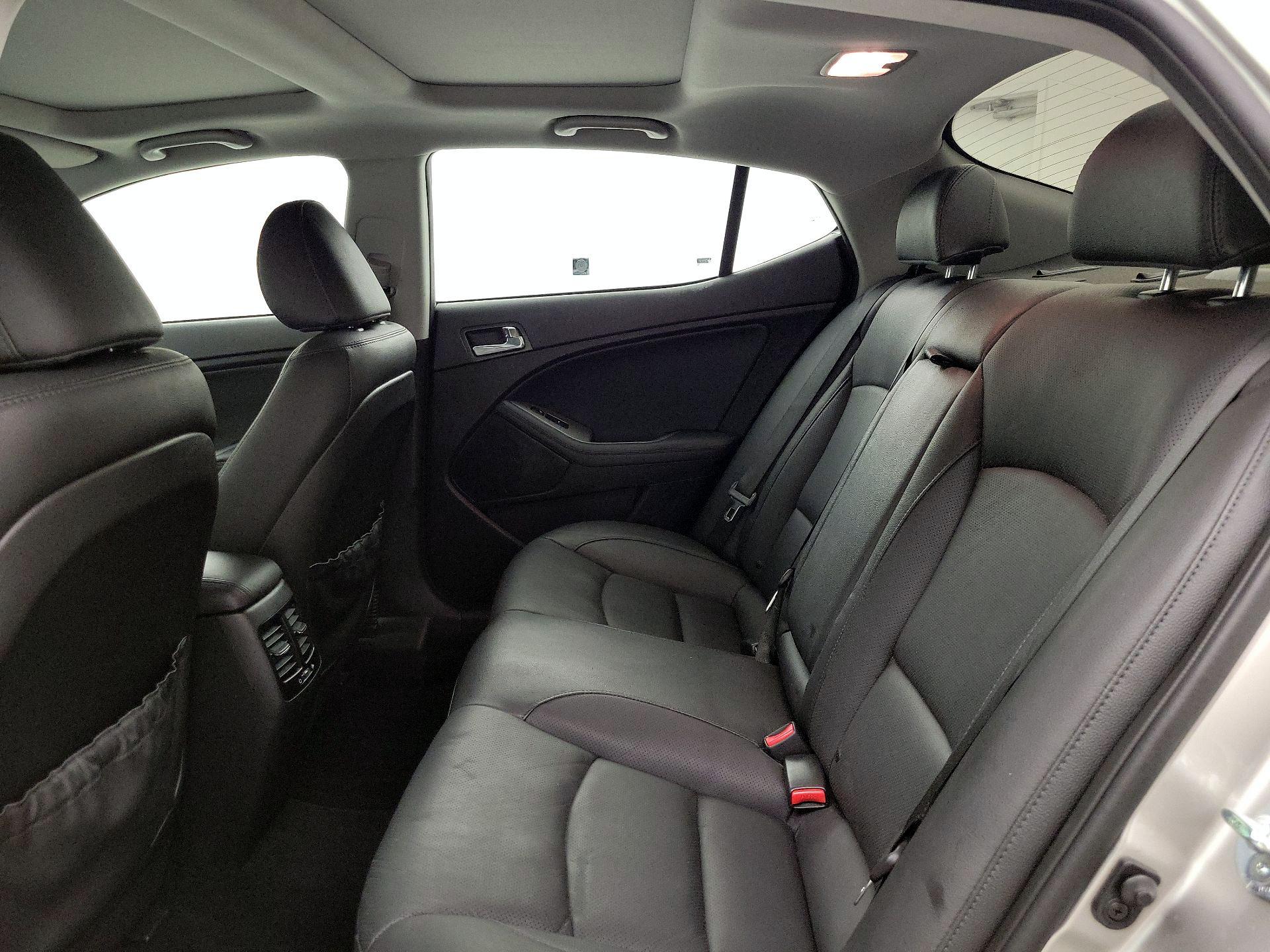 Thumbnail: 2015 Kia Optima - 20