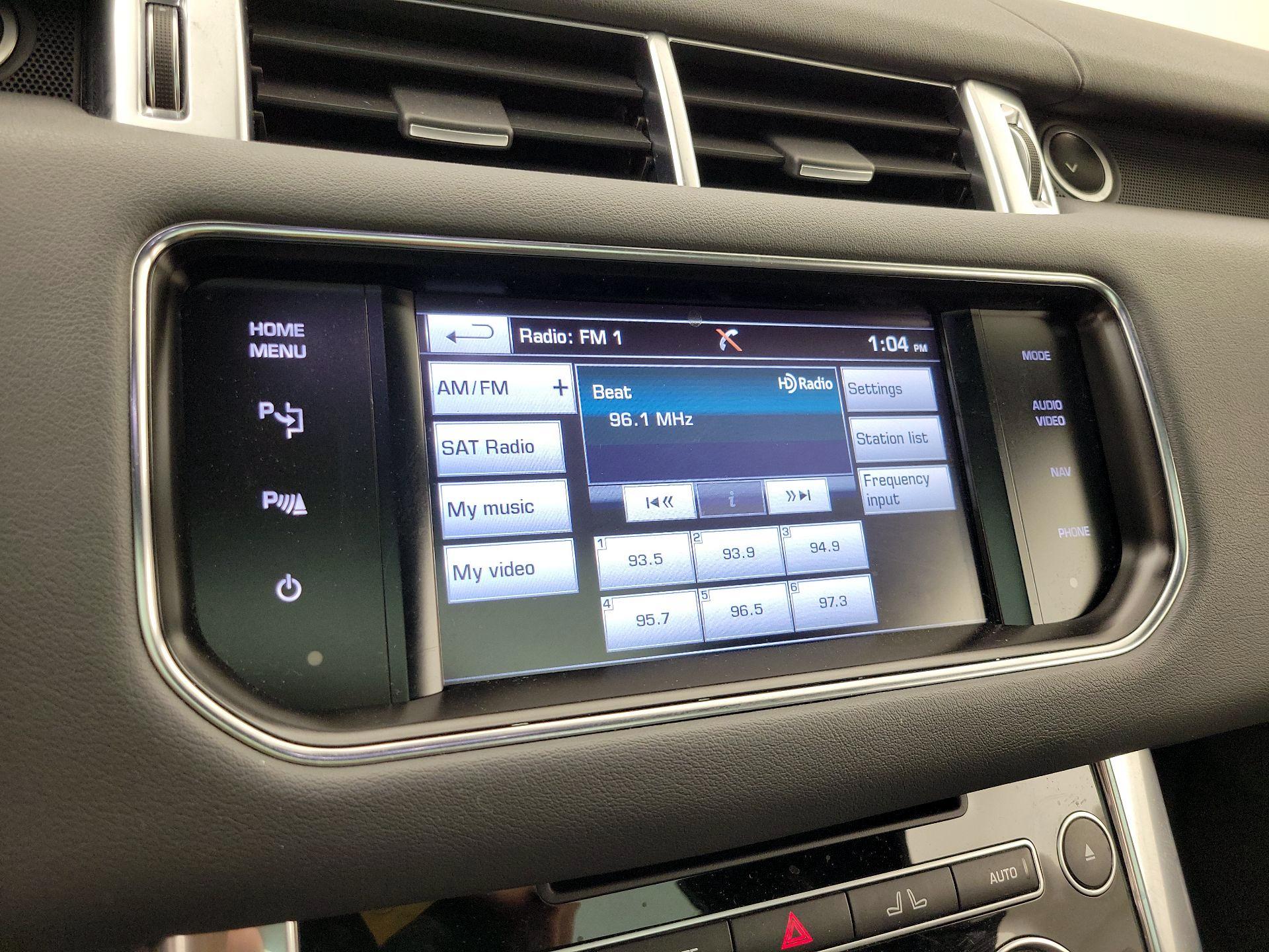 Thumbnail: 2015 Land Rover Range Rover Sport - 16