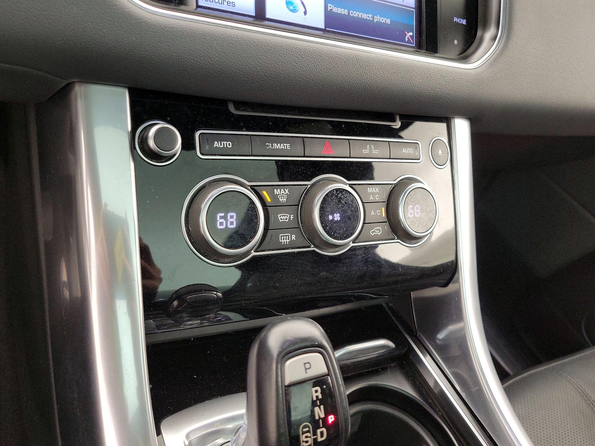 Thumbnail: 2015 Land Rover Range Rover Sport - 17