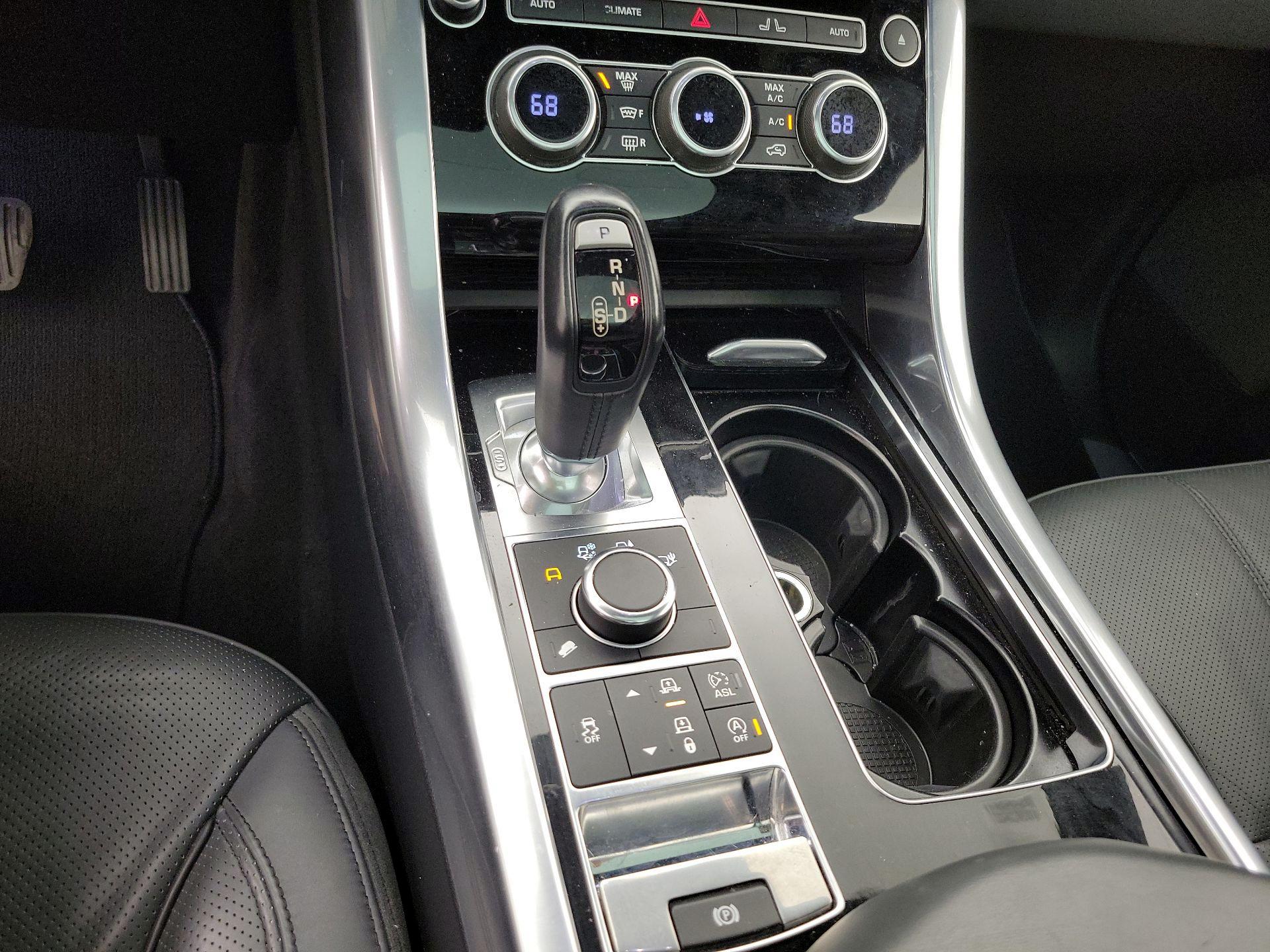Thumbnail: 2015 Land Rover Range Rover Sport - 18