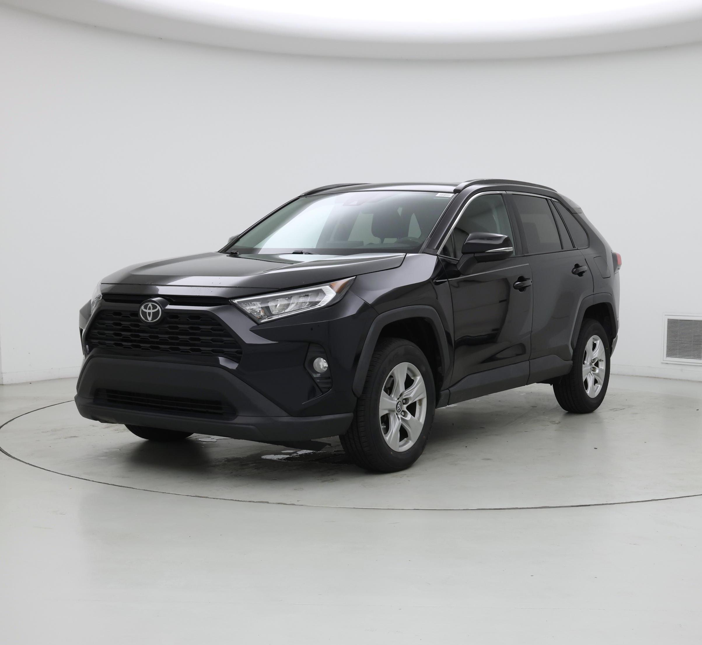 Thumbnail: 2019 Toyota RAV4 - 4