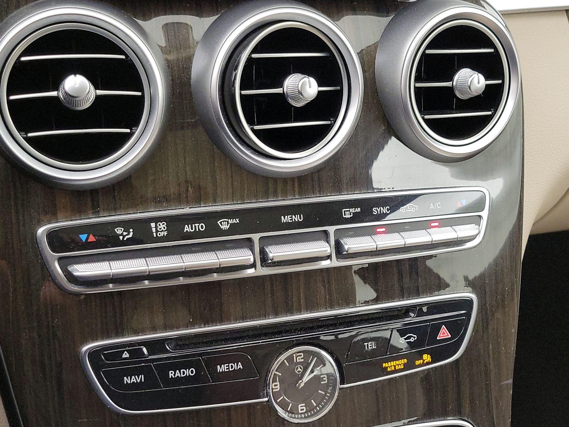 Thumbnail: 2015 Mercedes-Benz C-Class - 16