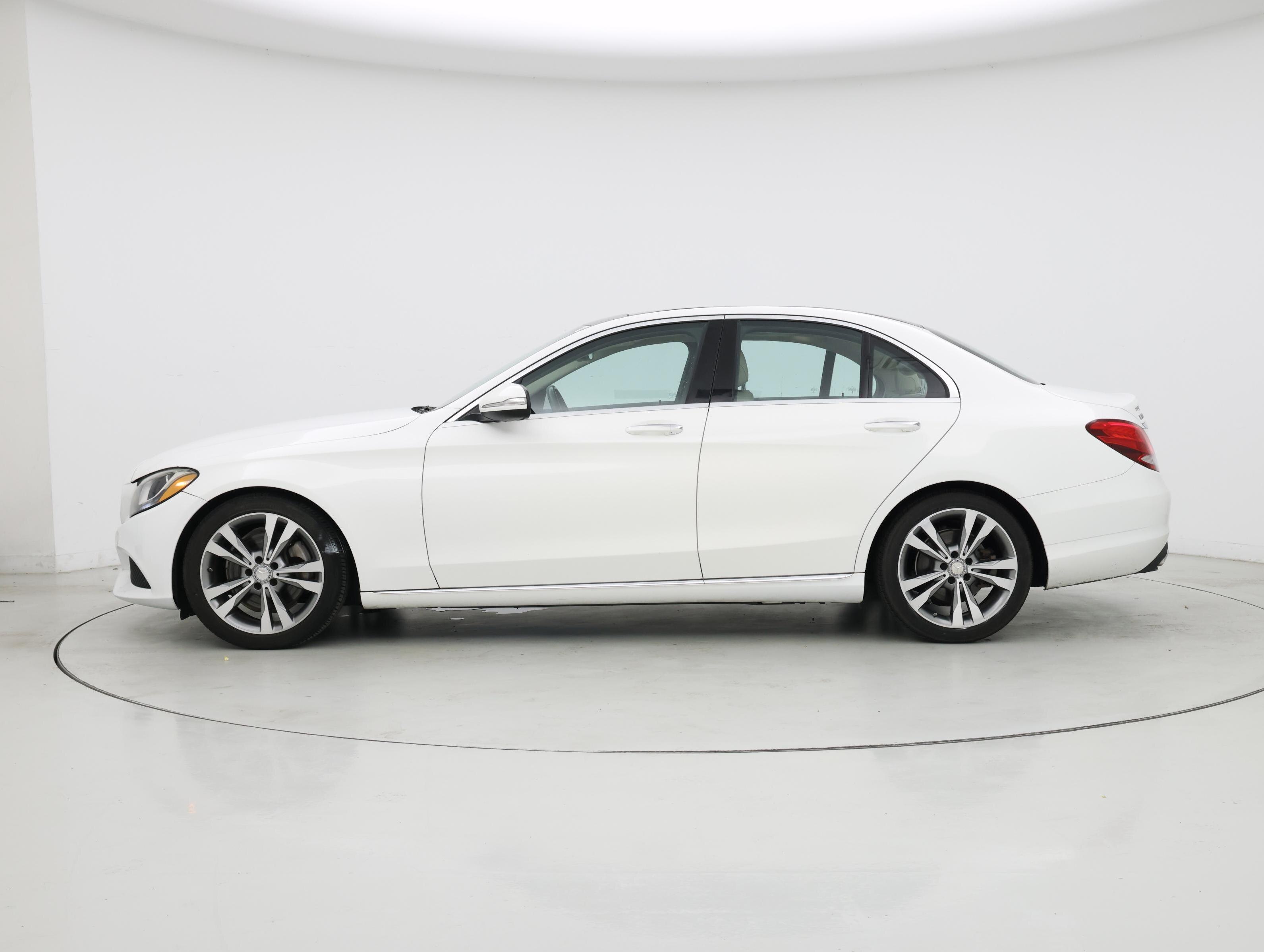 Thumbnail: 2015 Mercedes-Benz C-Class - 3