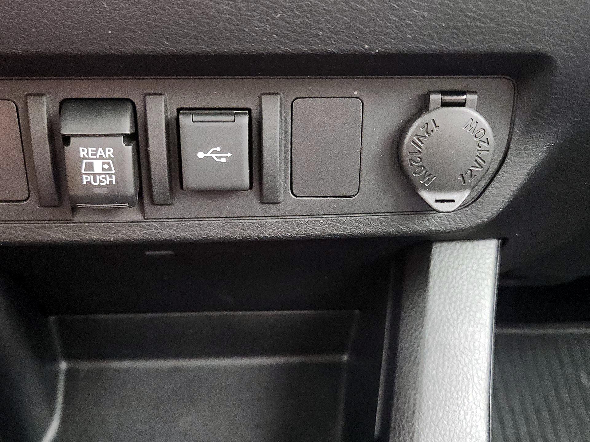 Thumbnail: 2021 Toyota Tacoma - 18