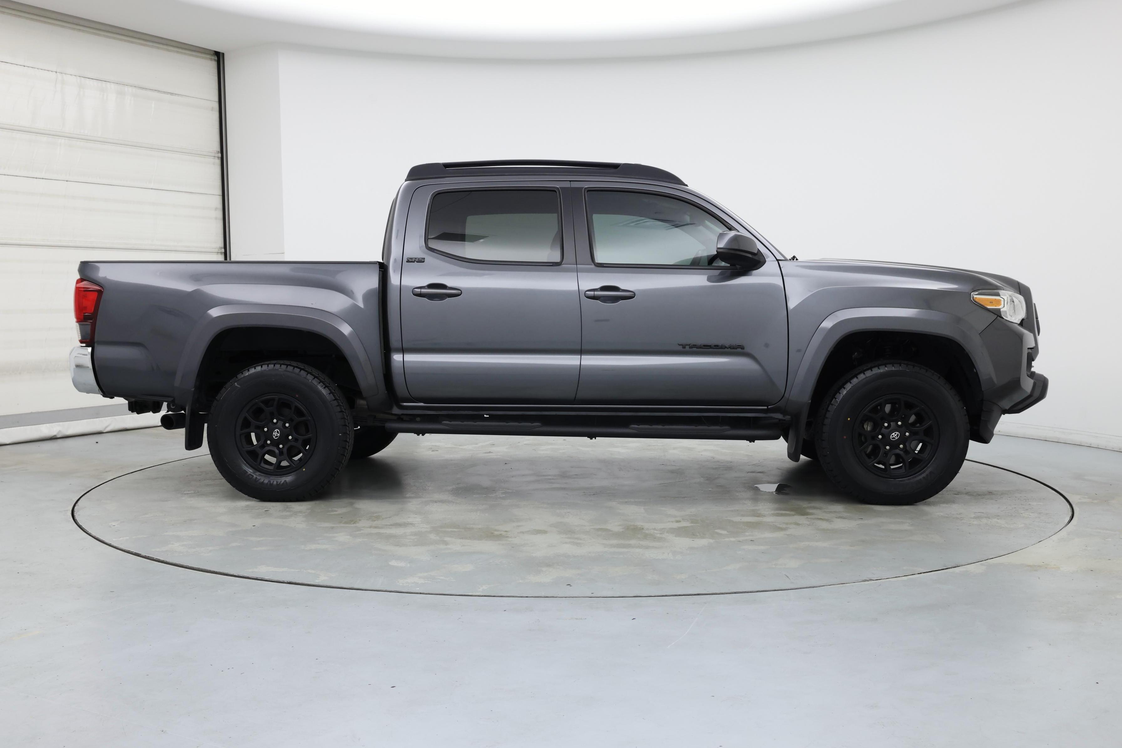 Thumbnail: 2021 Toyota Tacoma - 7