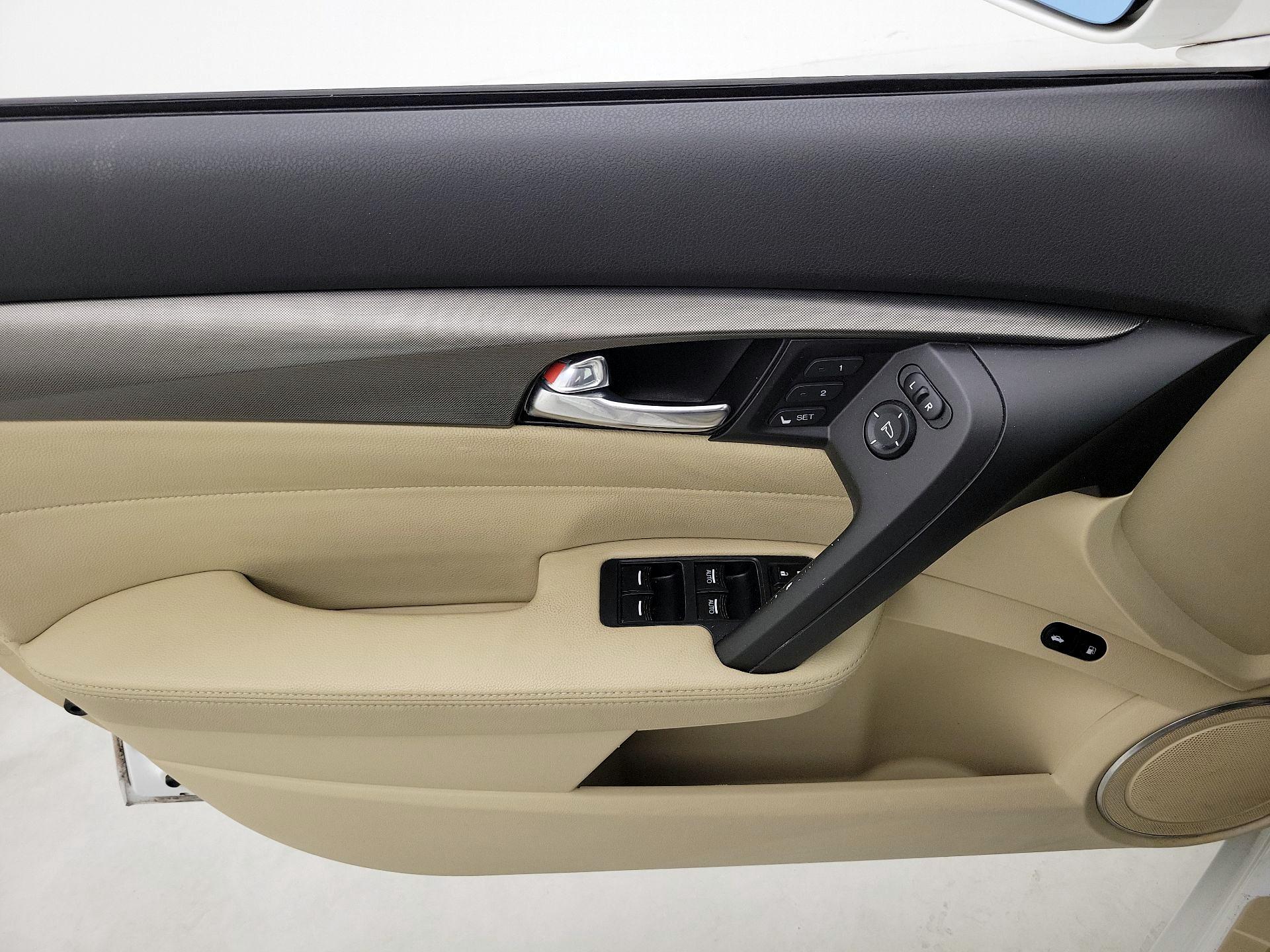 Thumbnail: 2014 Acura TL - 12