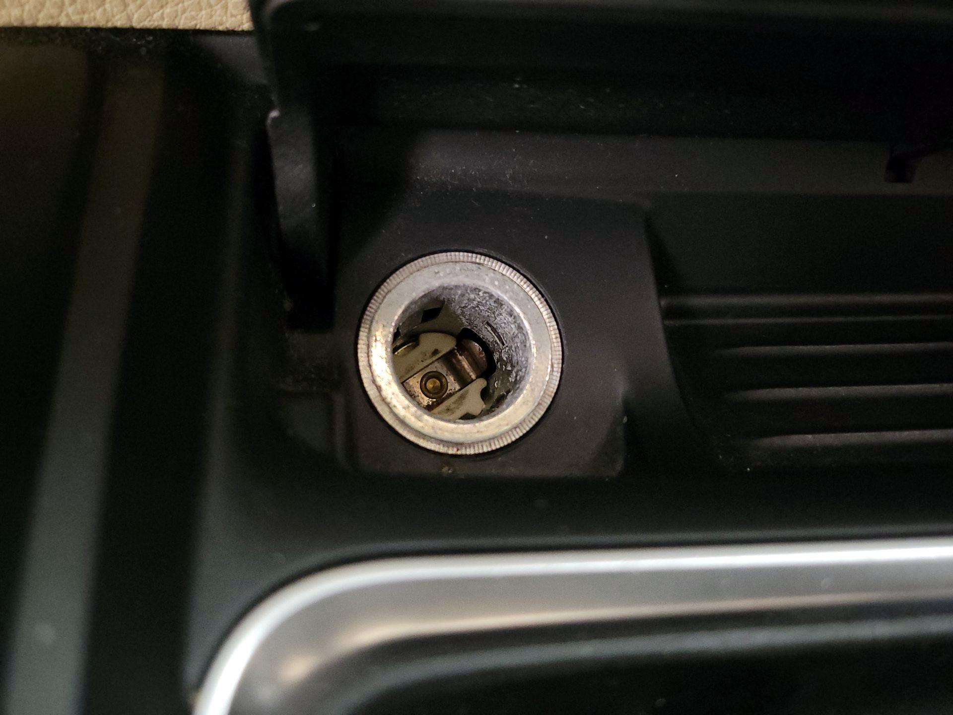 Thumbnail: 2015 BMW 3 Series - 15