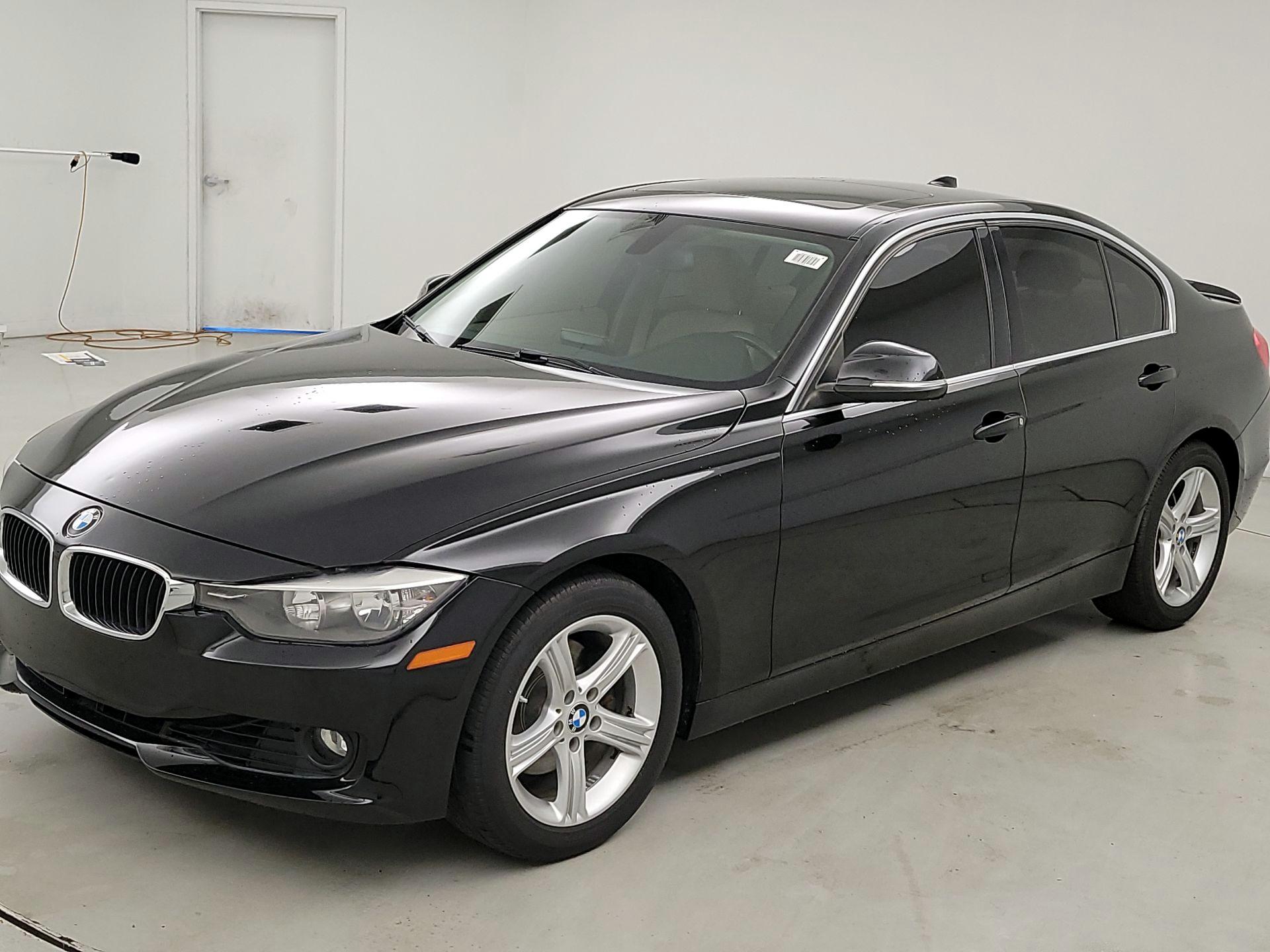 Thumbnail: 2015 BMW 3 Series - 3