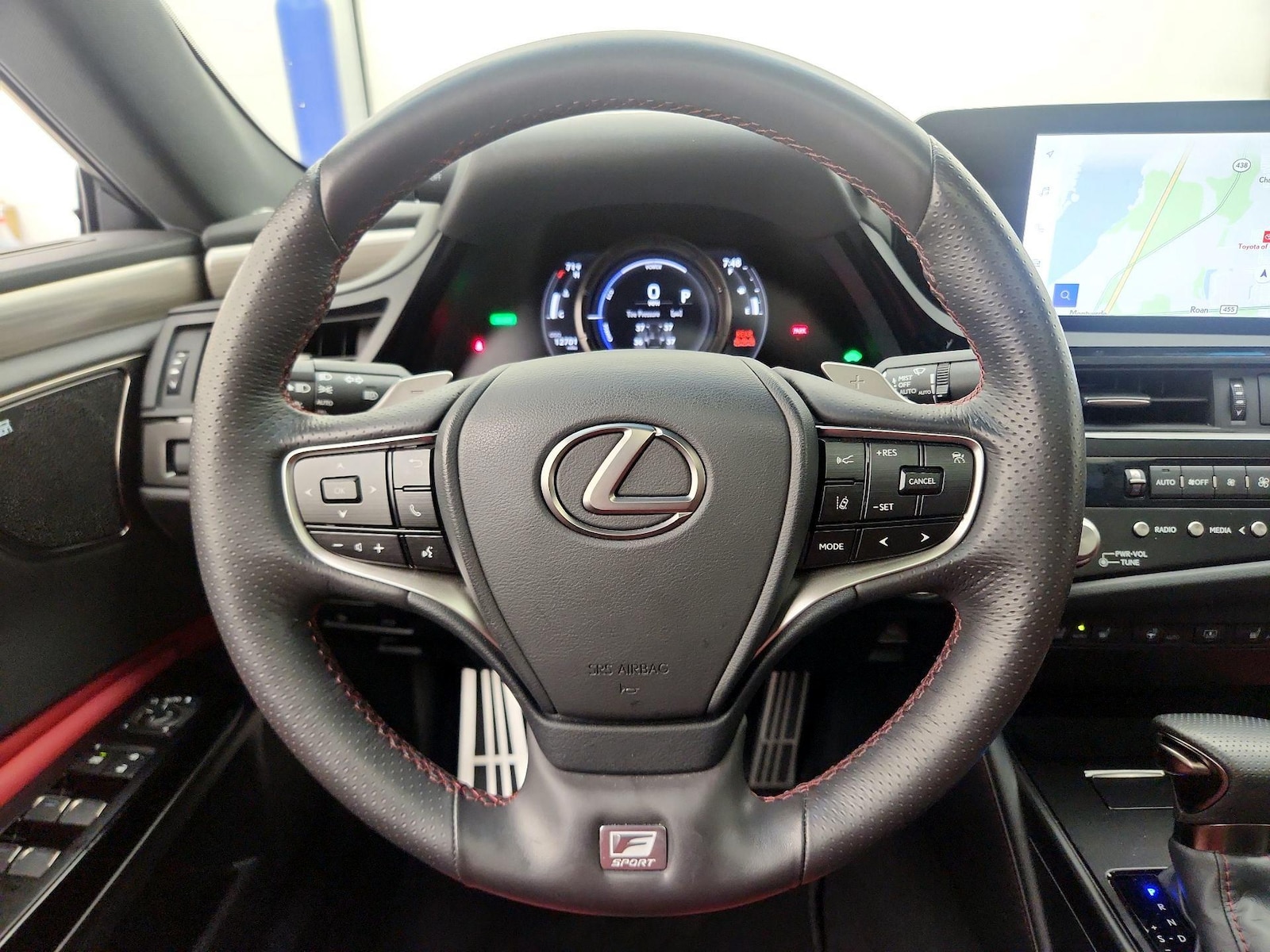 2023 Lexus ES Hybrid 300h F SPORT Handling - Photo 11