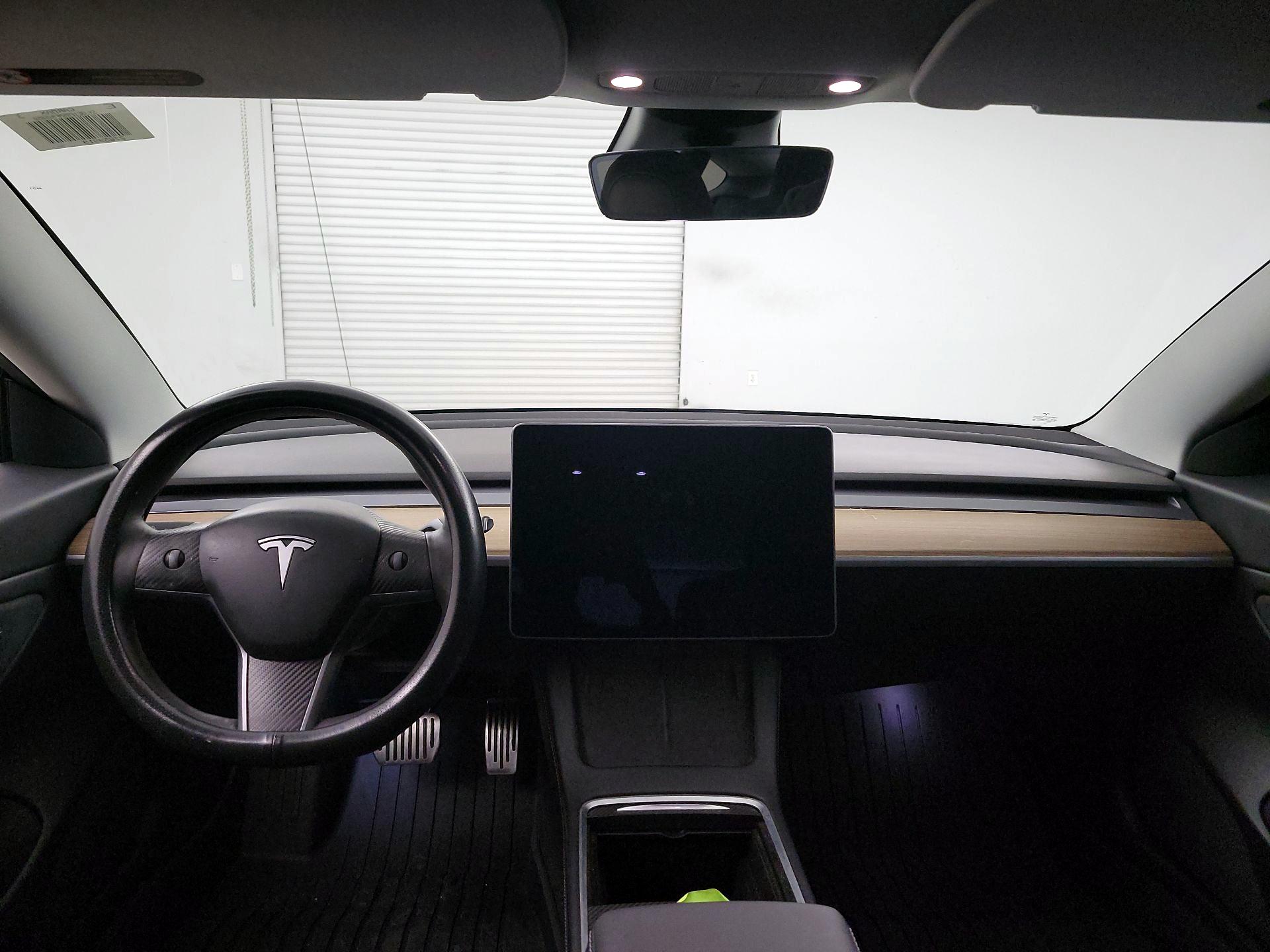 Thumbnail: 2021 Tesla Model 3 - 9