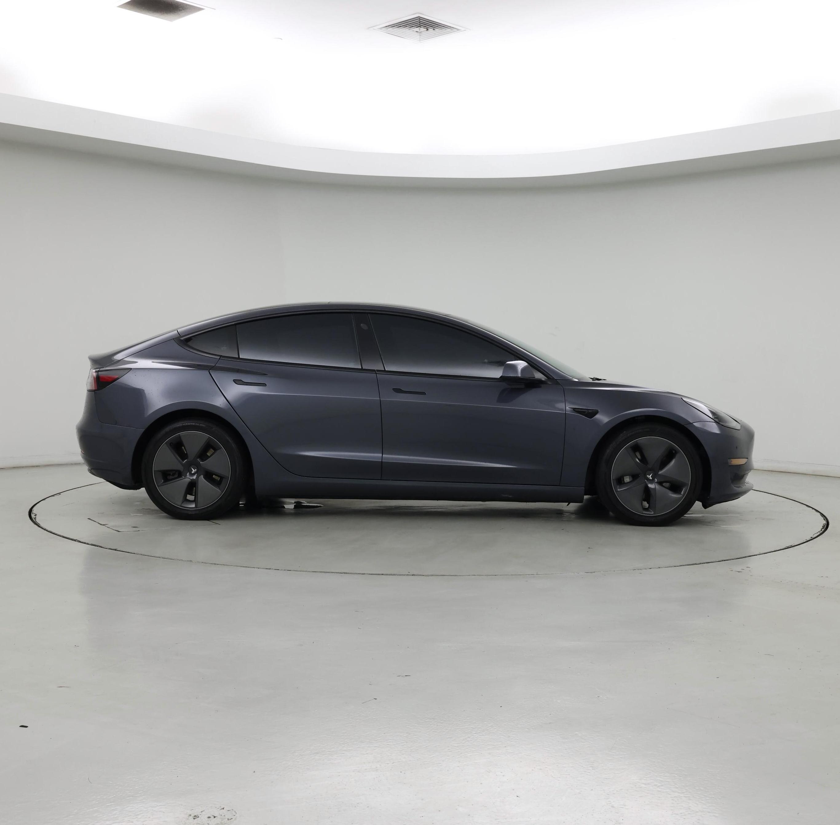 Thumbnail: 2021 Tesla Model 3 - 7