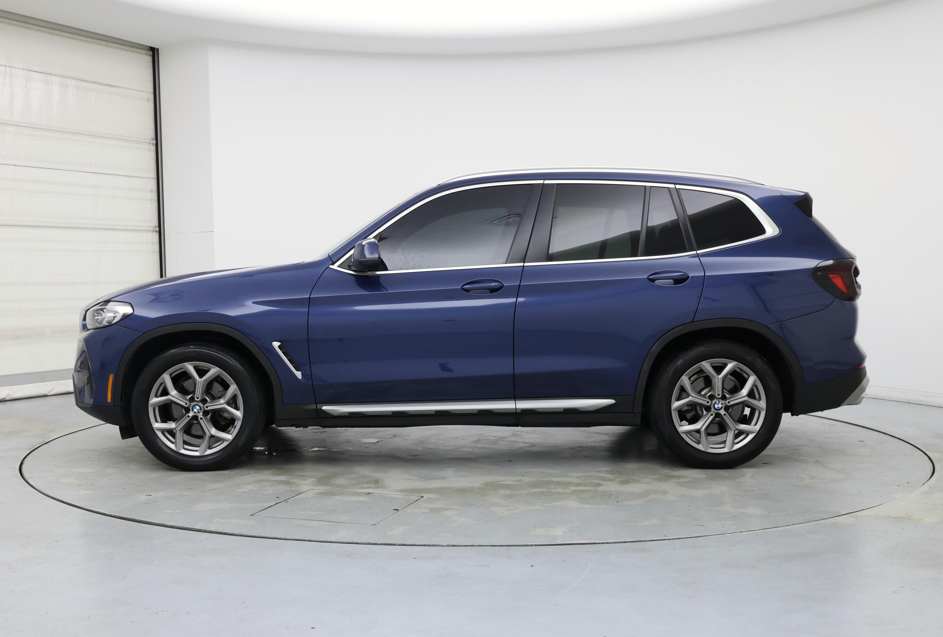 Thumbnail: 2022 BMW X3 - 3