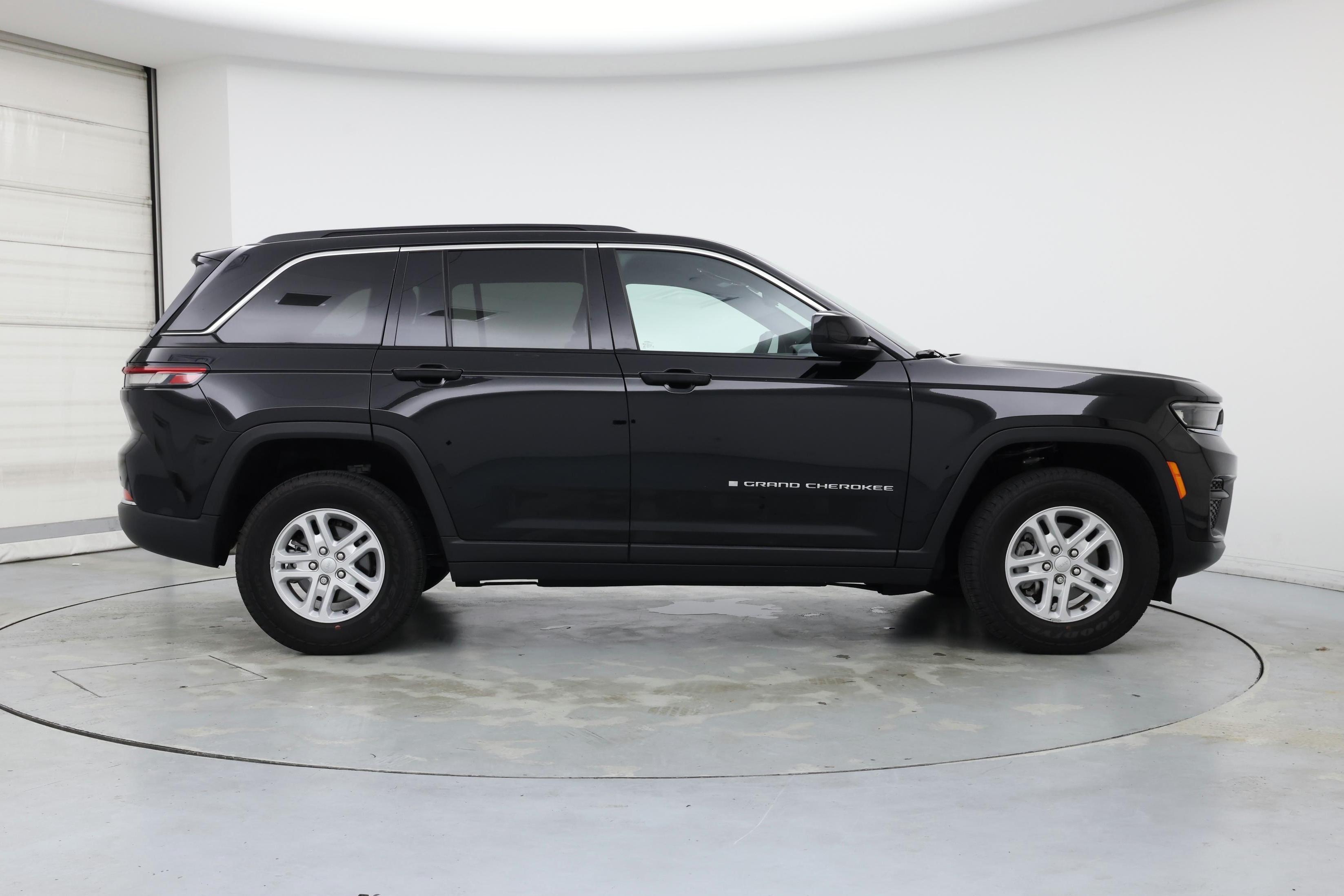 Thumbnail: 2024 Jeep Grand Cherokee - 7