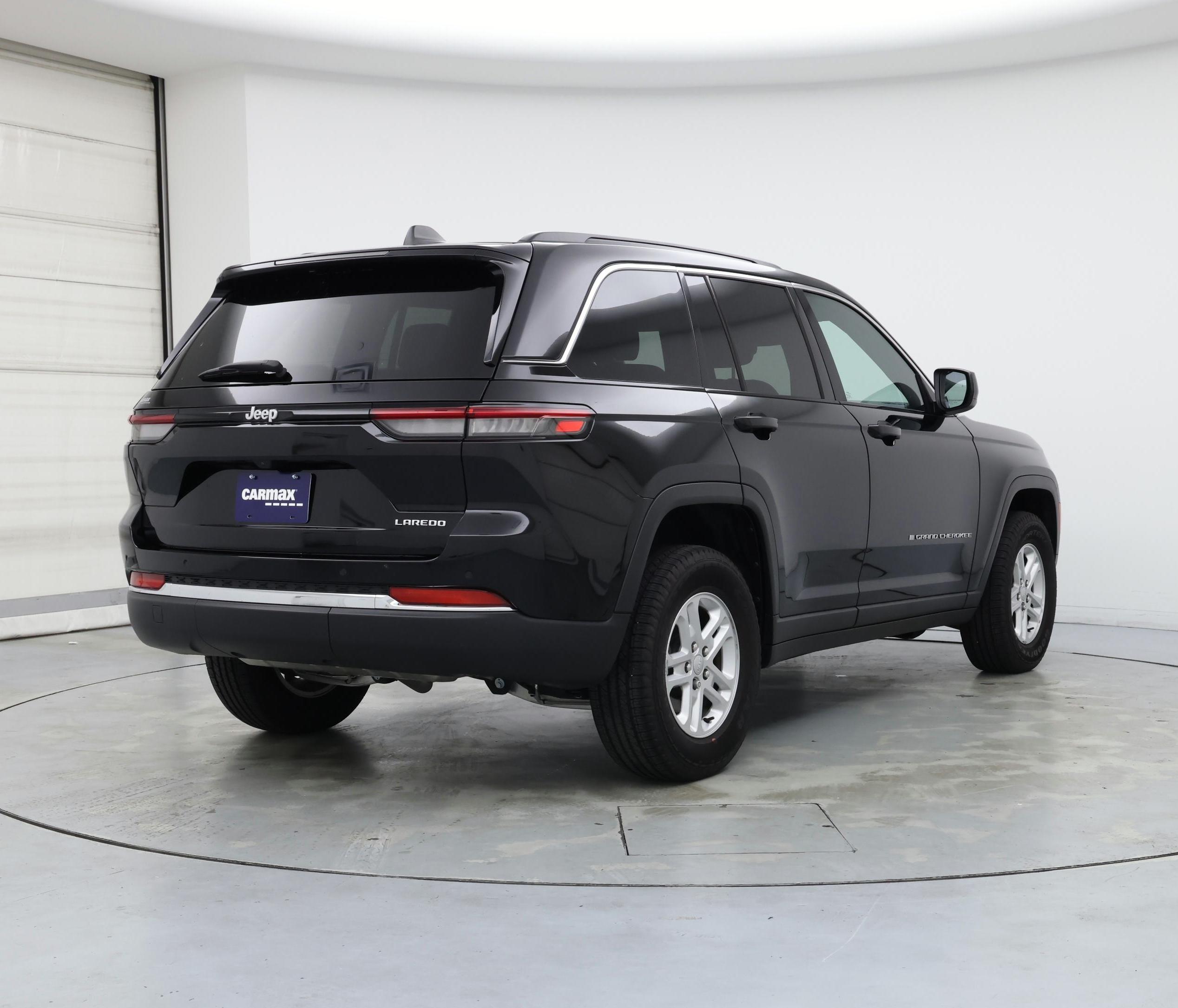 Thumbnail: 2024 Jeep Grand Cherokee - 8