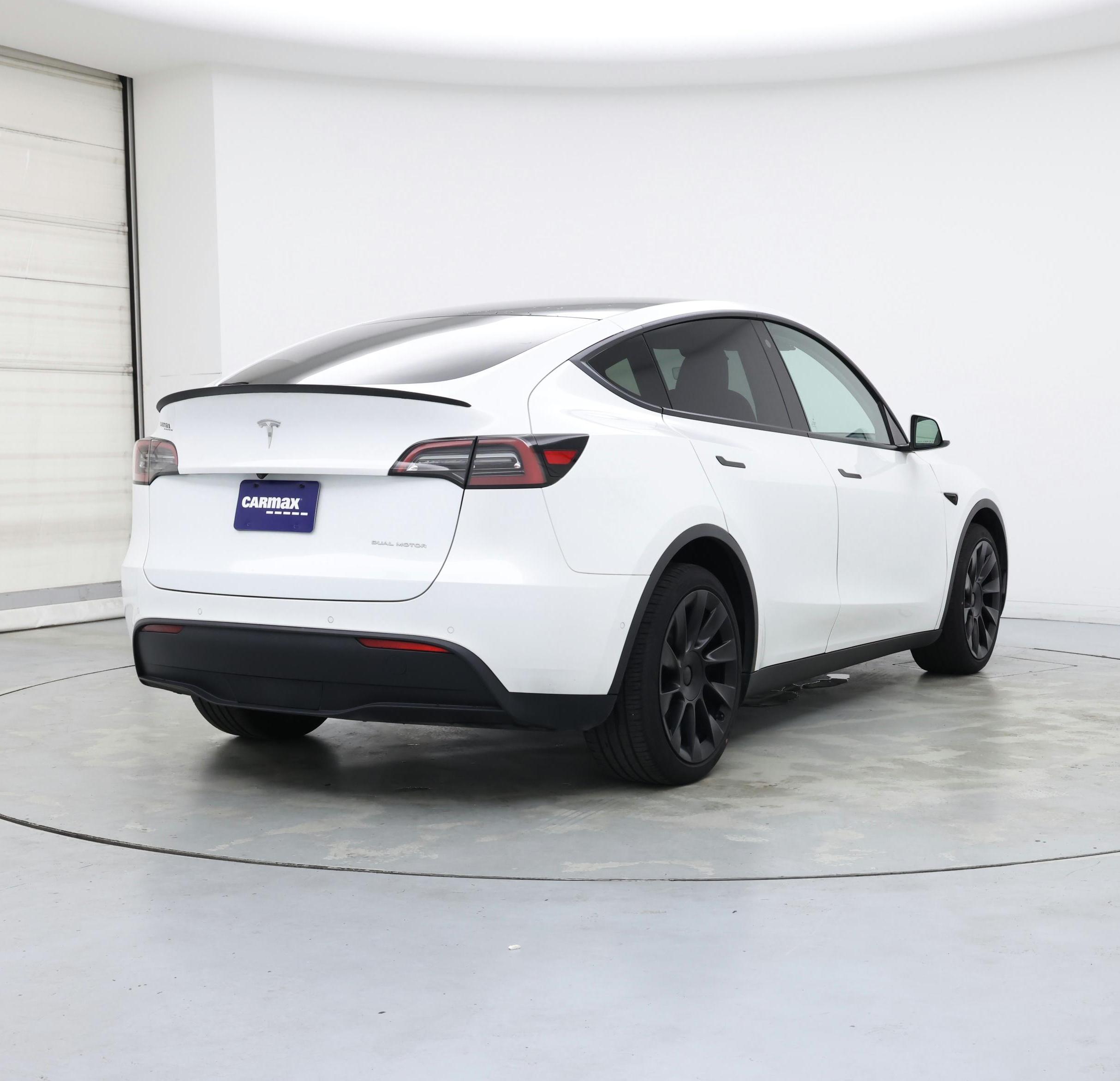 Thumbnail: 2022 Tesla Model Y - 8