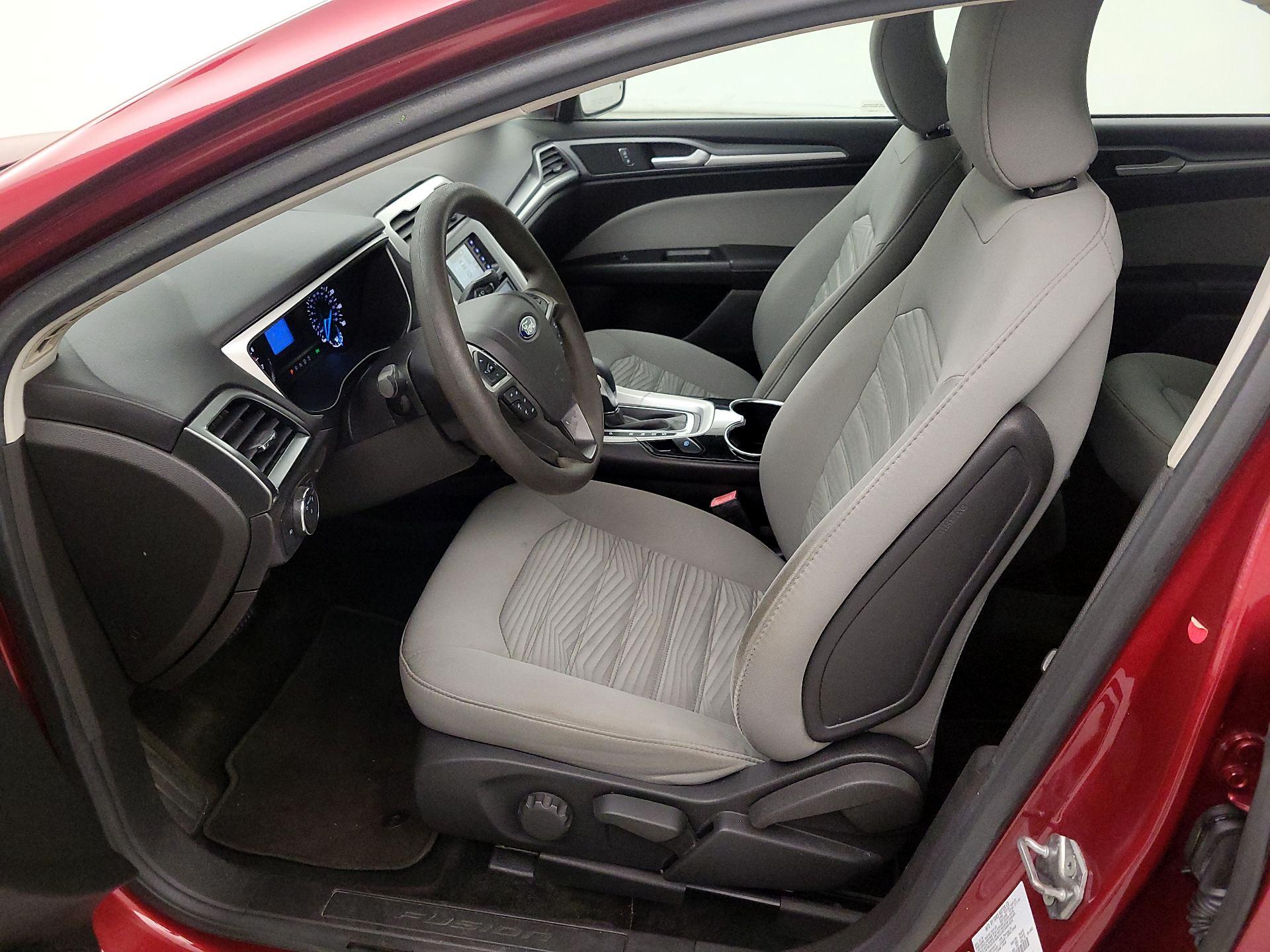 Thumbnail: 2016 Ford Fusion - 9