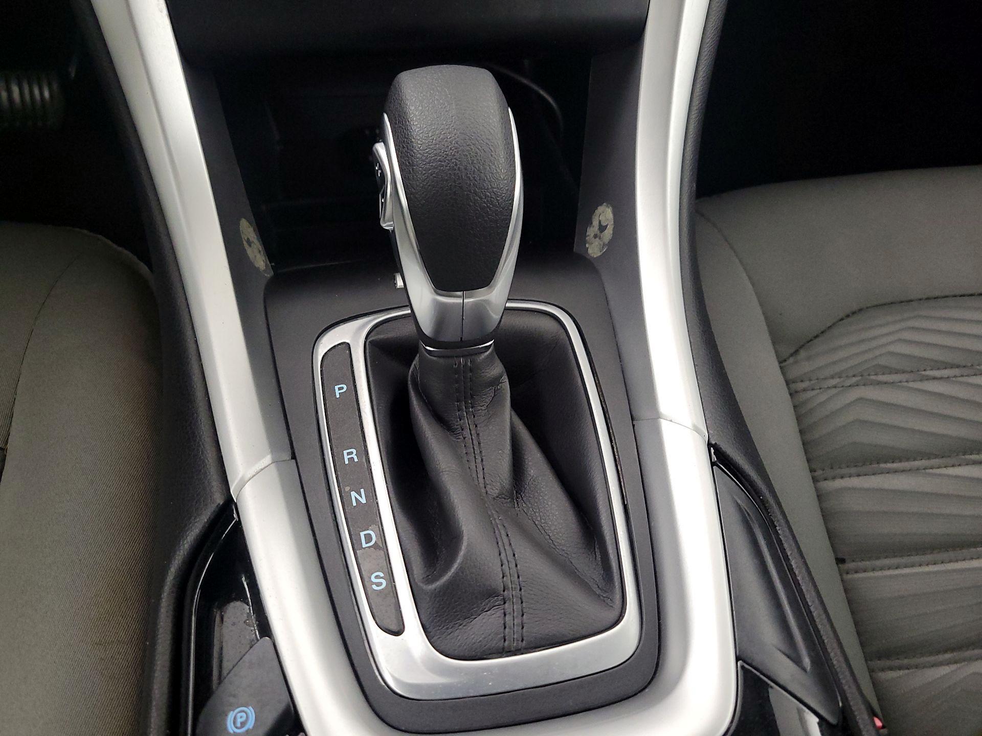 Thumbnail: 2016 Ford Fusion - 15