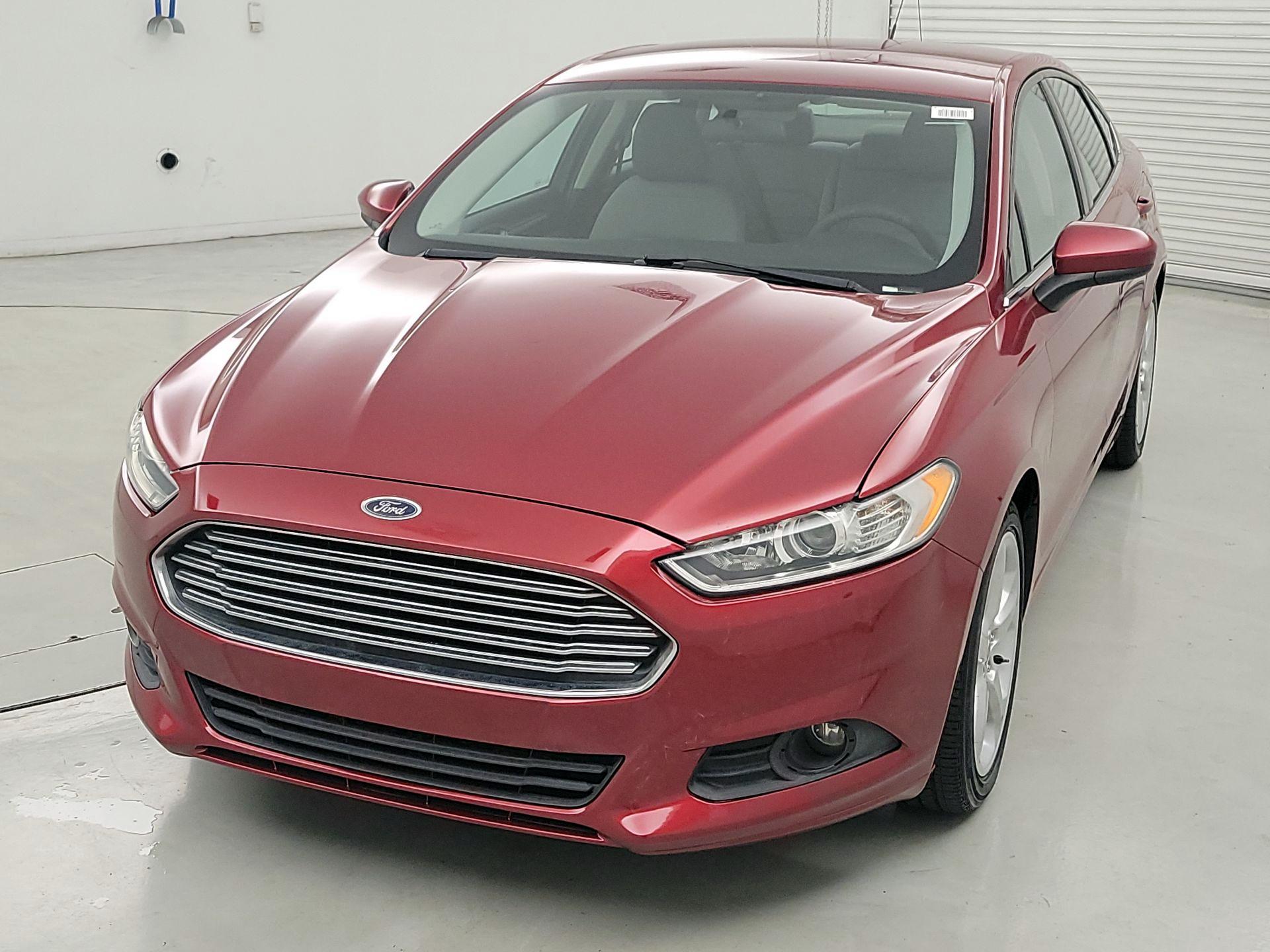 Thumbnail: 2016 Ford Fusion - 3