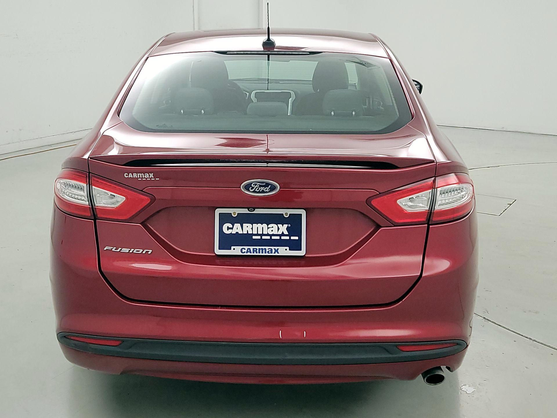Thumbnail: 2016 Ford Fusion - 6