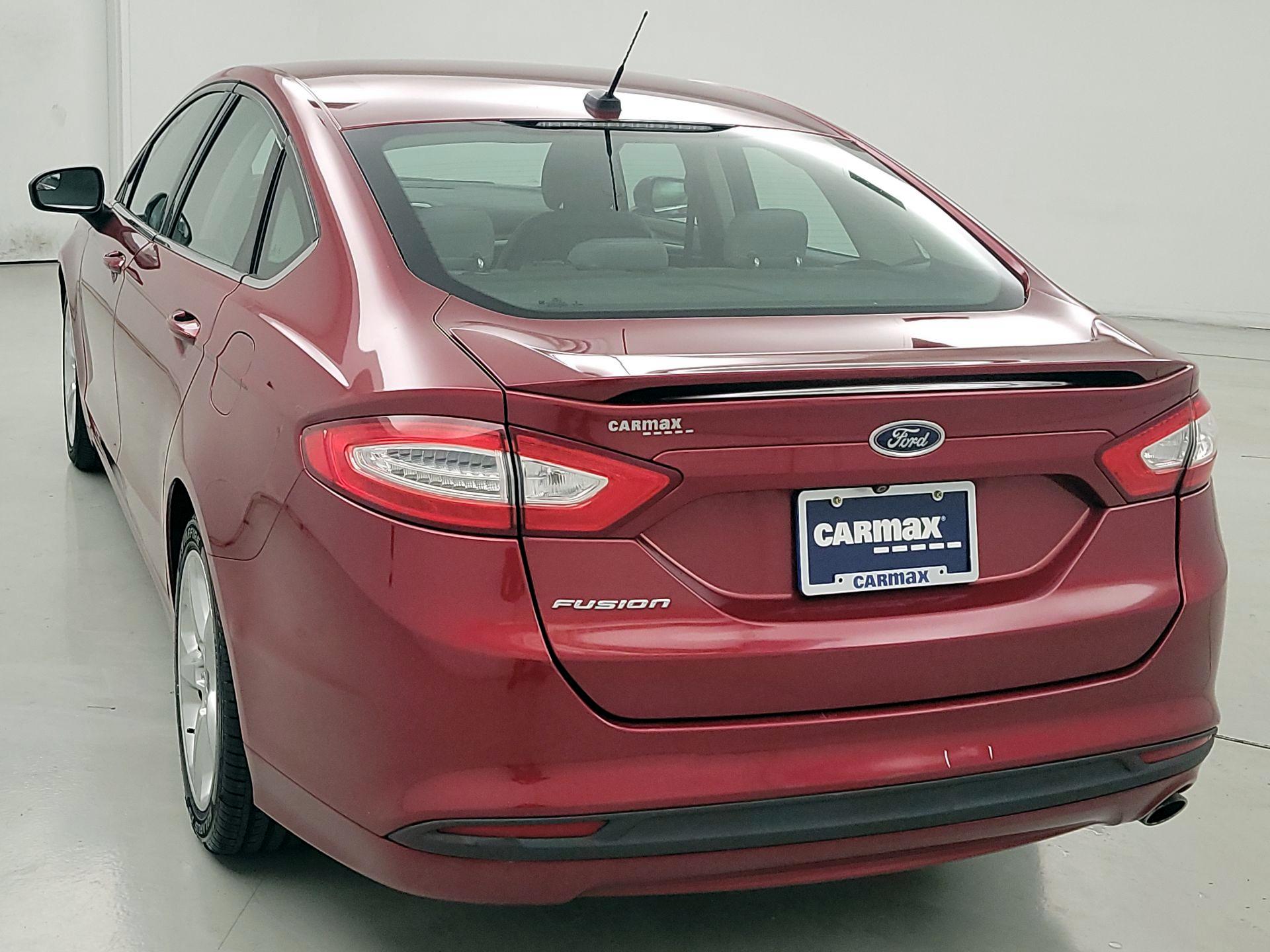 Thumbnail: 2016 Ford Fusion - 7