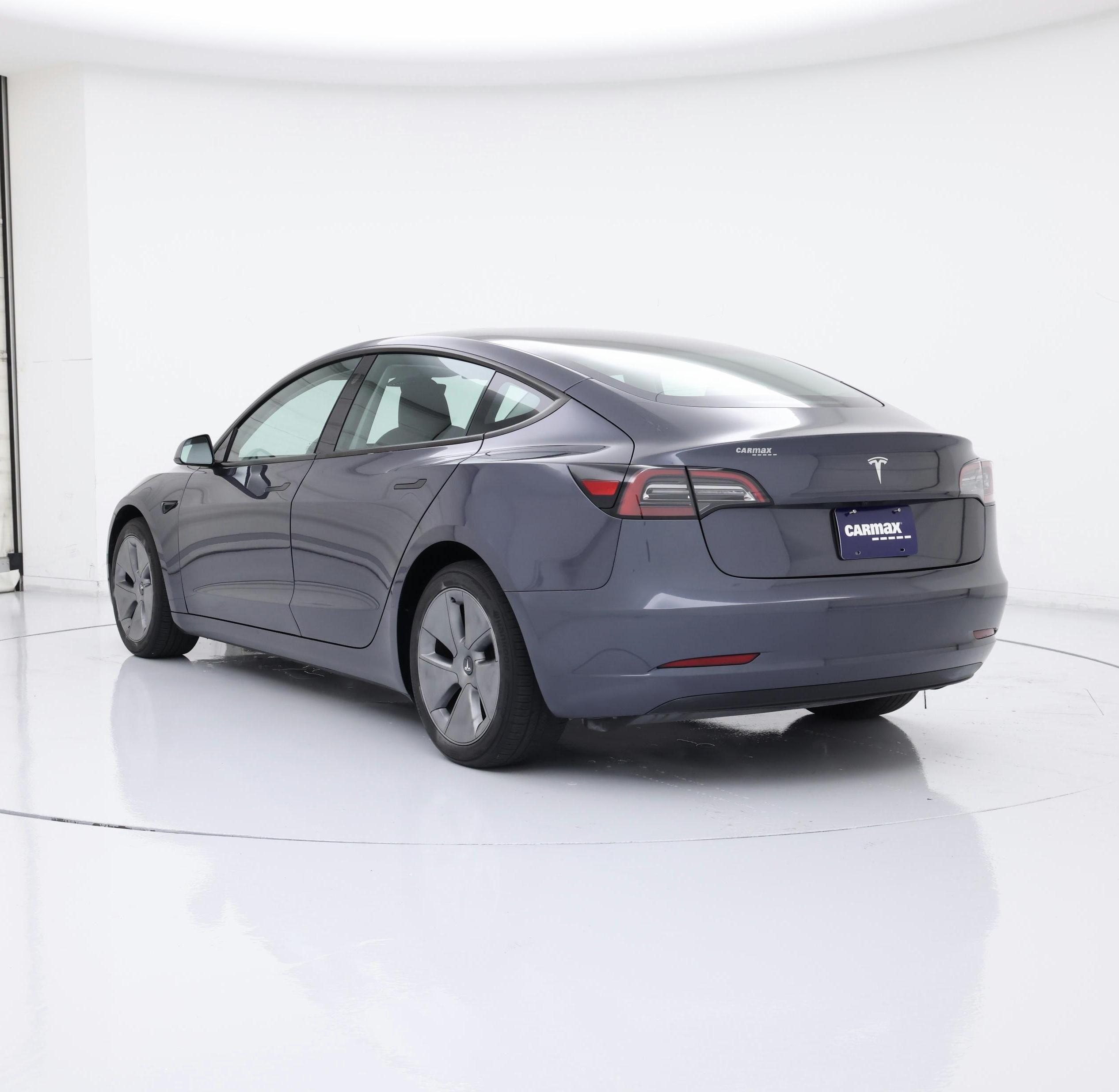Thumbnail: 2023 Tesla Model 3 - 2