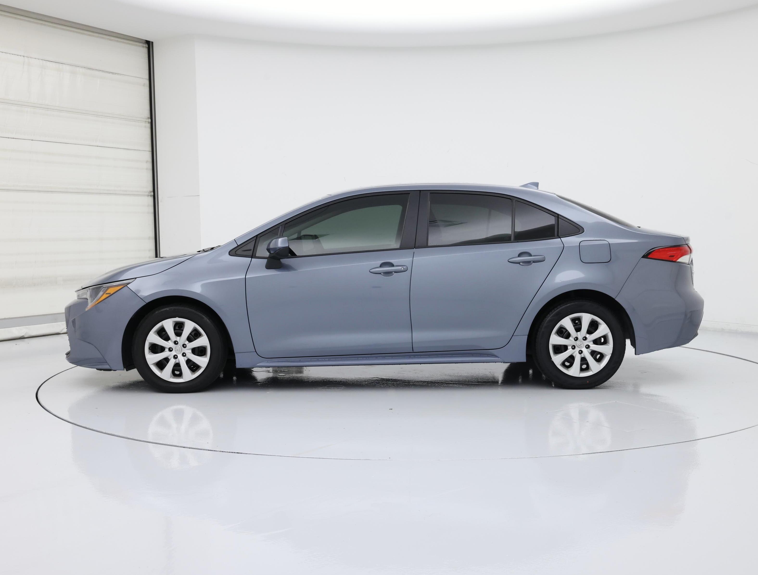 Thumbnail: 2024 Toyota Corolla - 3