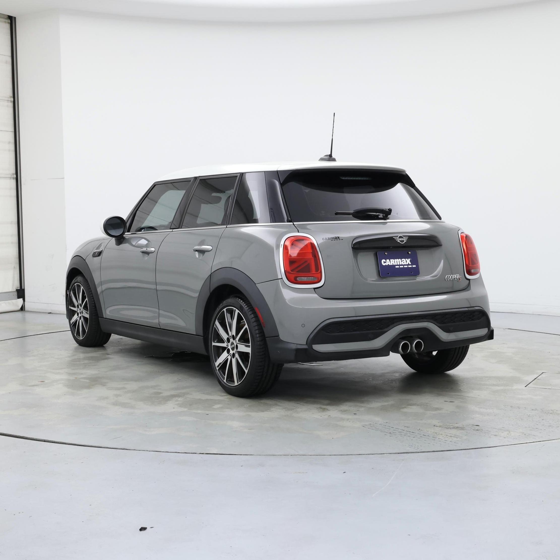 Thumbnail: 2022 MINI Cooper Hardtop - 2
