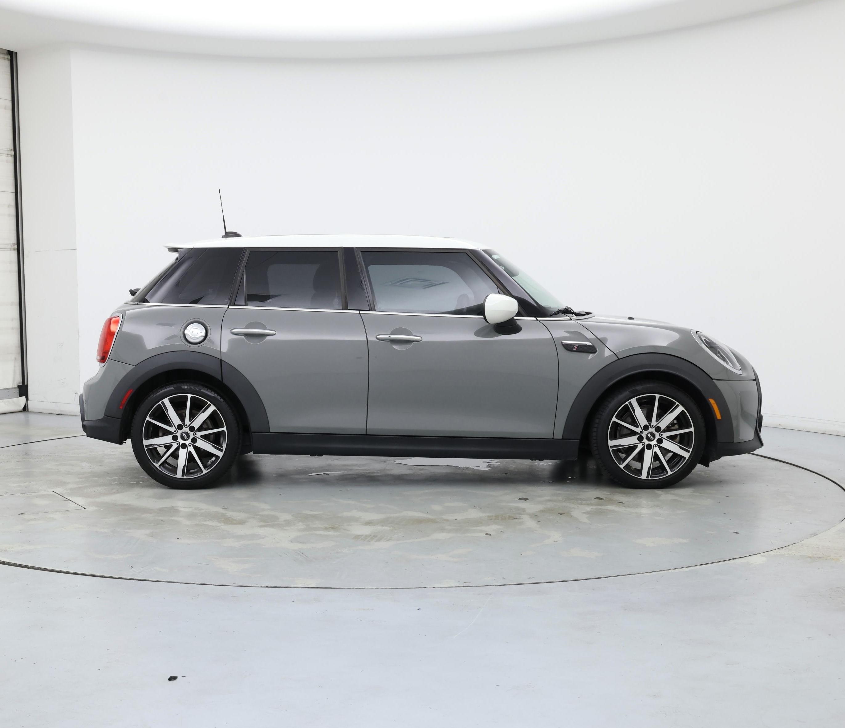 Thumbnail: 2022 MINI Cooper Hardtop - 7
