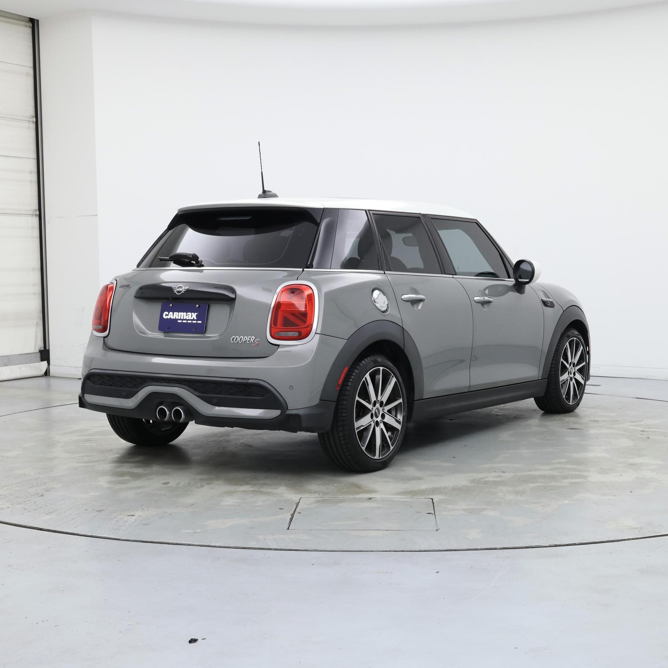 Thumbnail: 2022 MINI Cooper Hardtop - 8