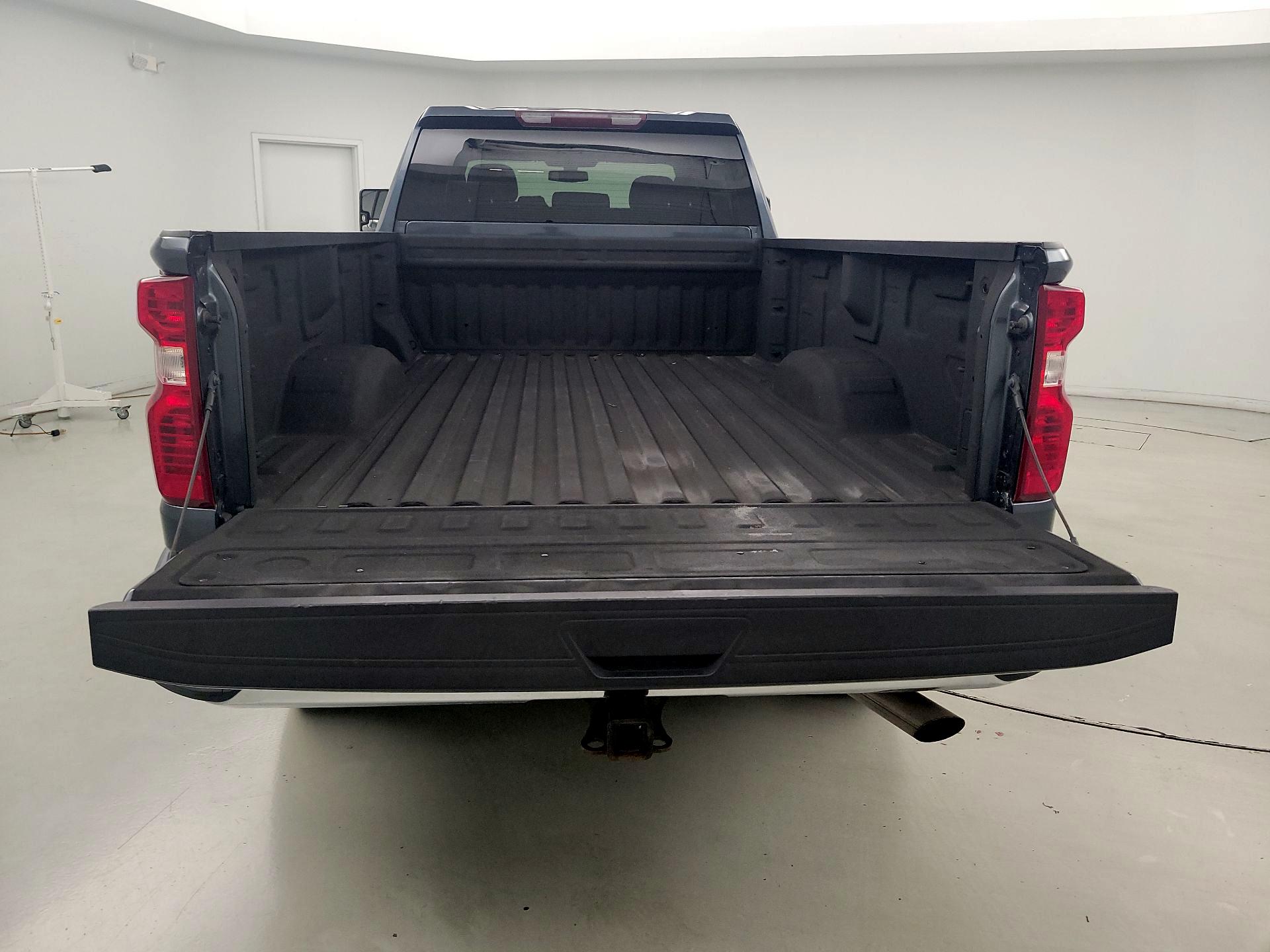 Thumbnail: 2020 Chevrolet Silverado 2500 - 18