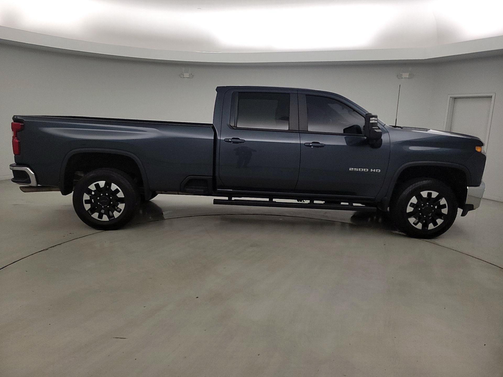 Thumbnail: 2020 Chevrolet Silverado 2500 - 4
