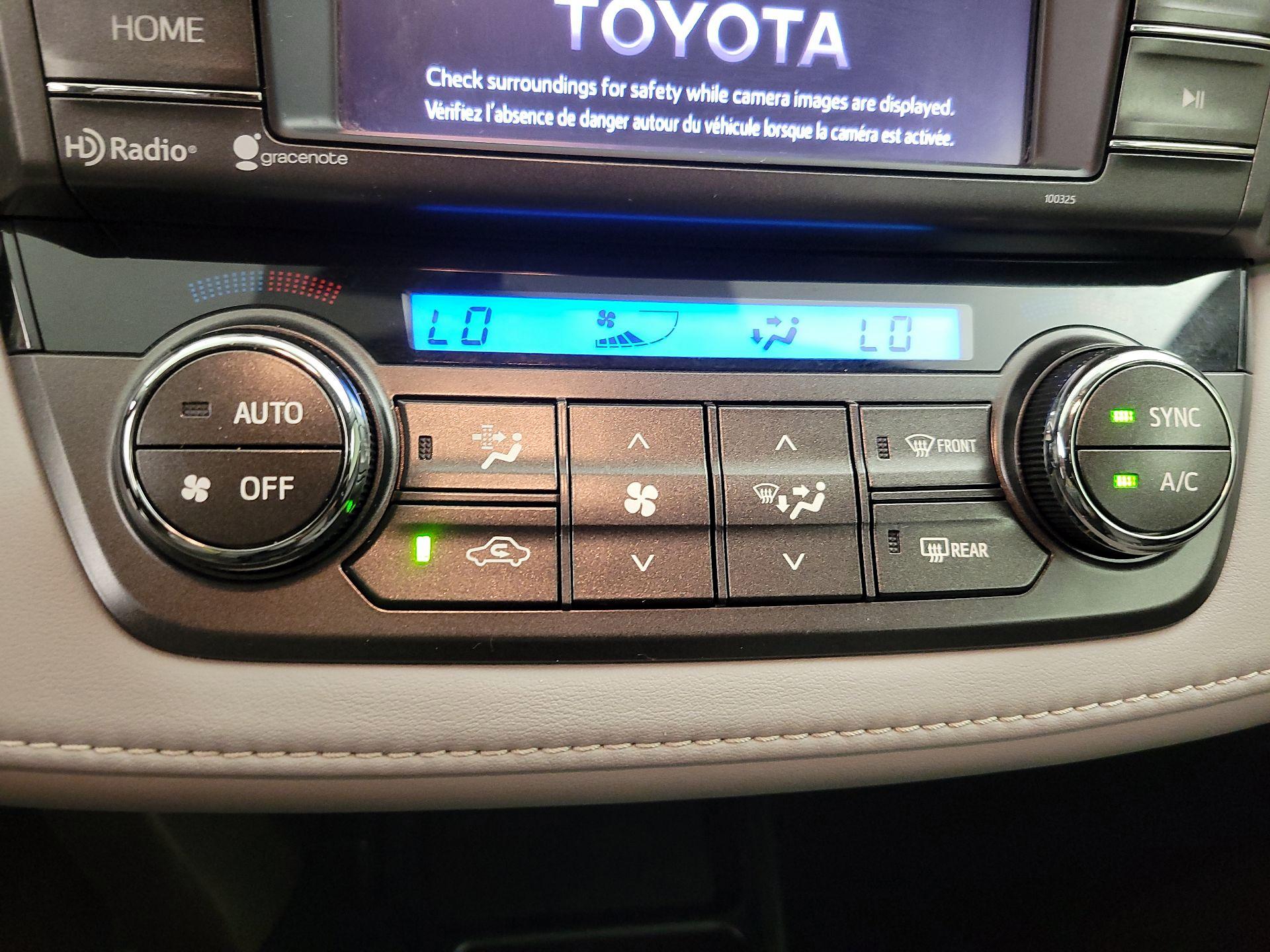 Thumbnail: 2014 Toyota RAV4 - 14