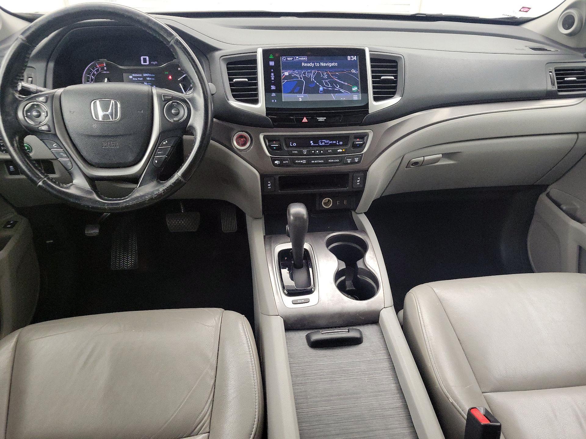 Thumbnail: 2016 Honda Pilot - 9