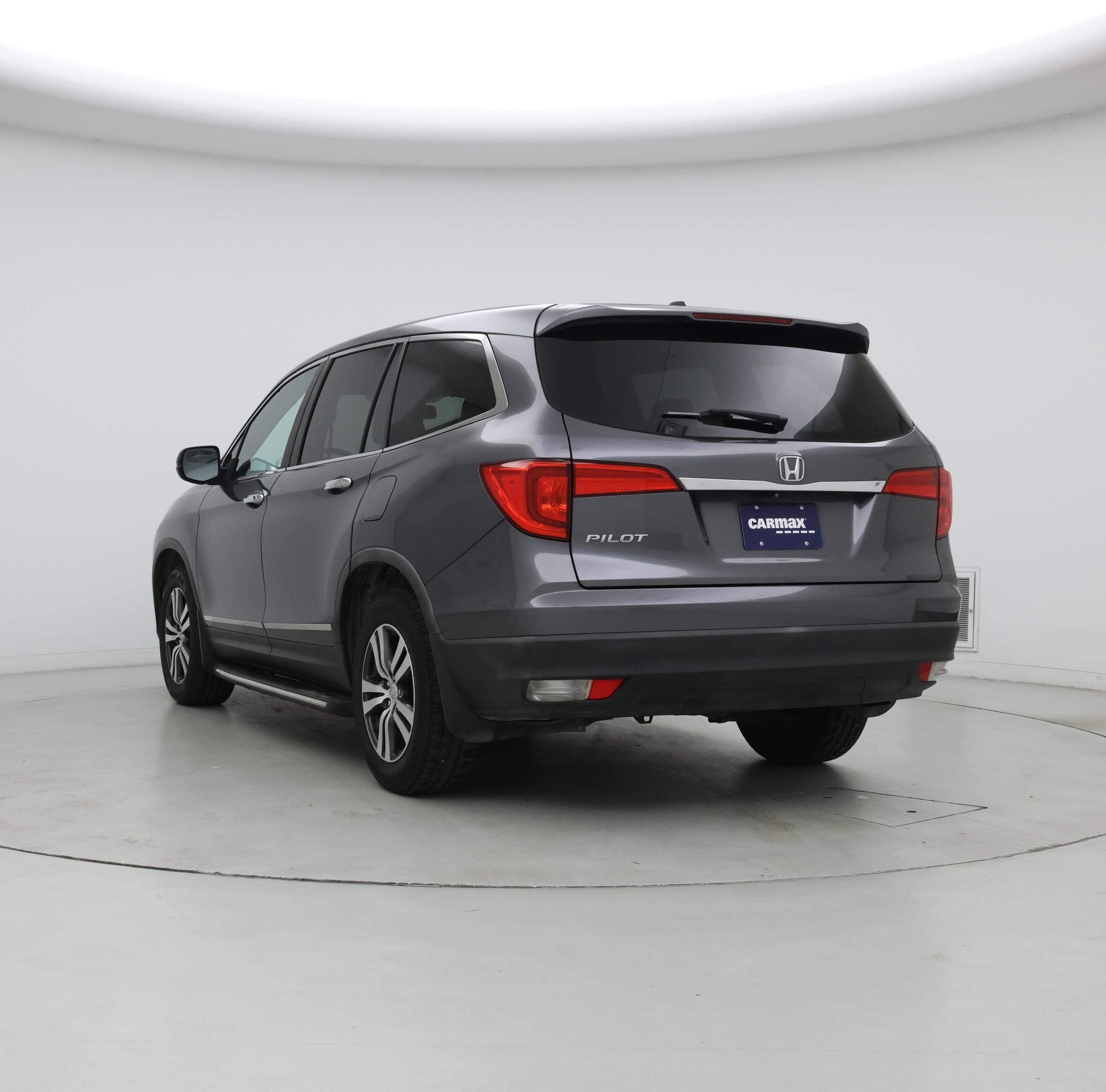 Thumbnail: 2016 Honda Pilot - 2