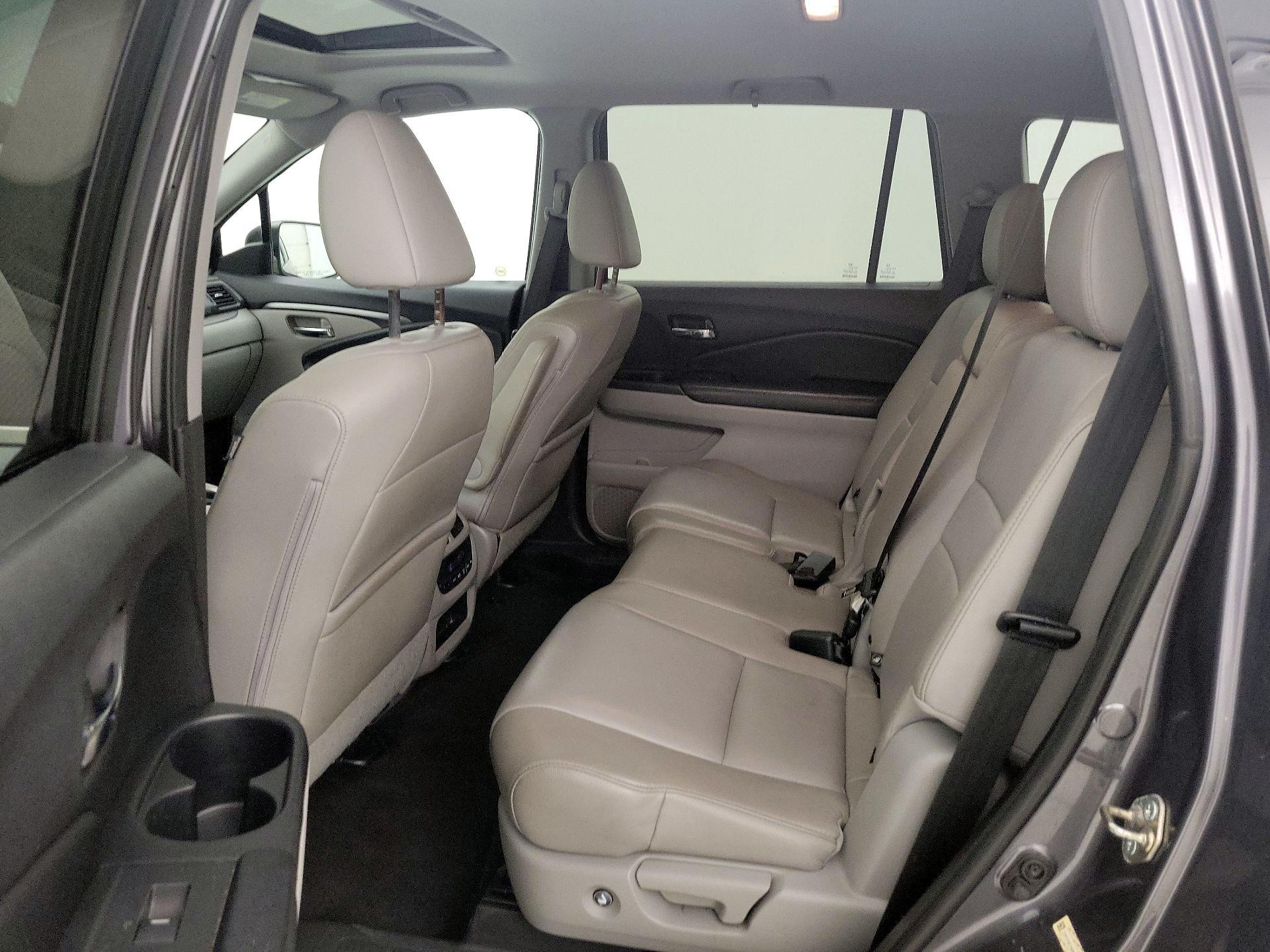 Thumbnail: 2016 Honda Pilot - 20