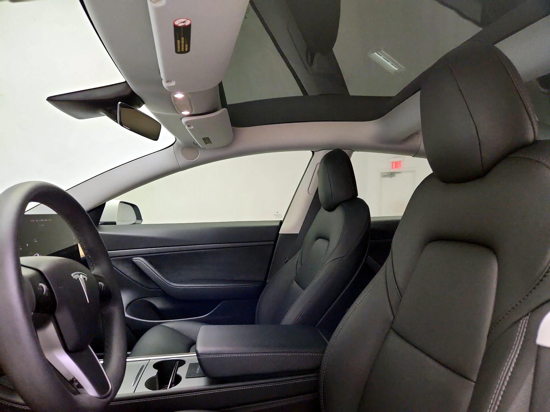 Thumbnail: 2021 Tesla Model 3 - 18