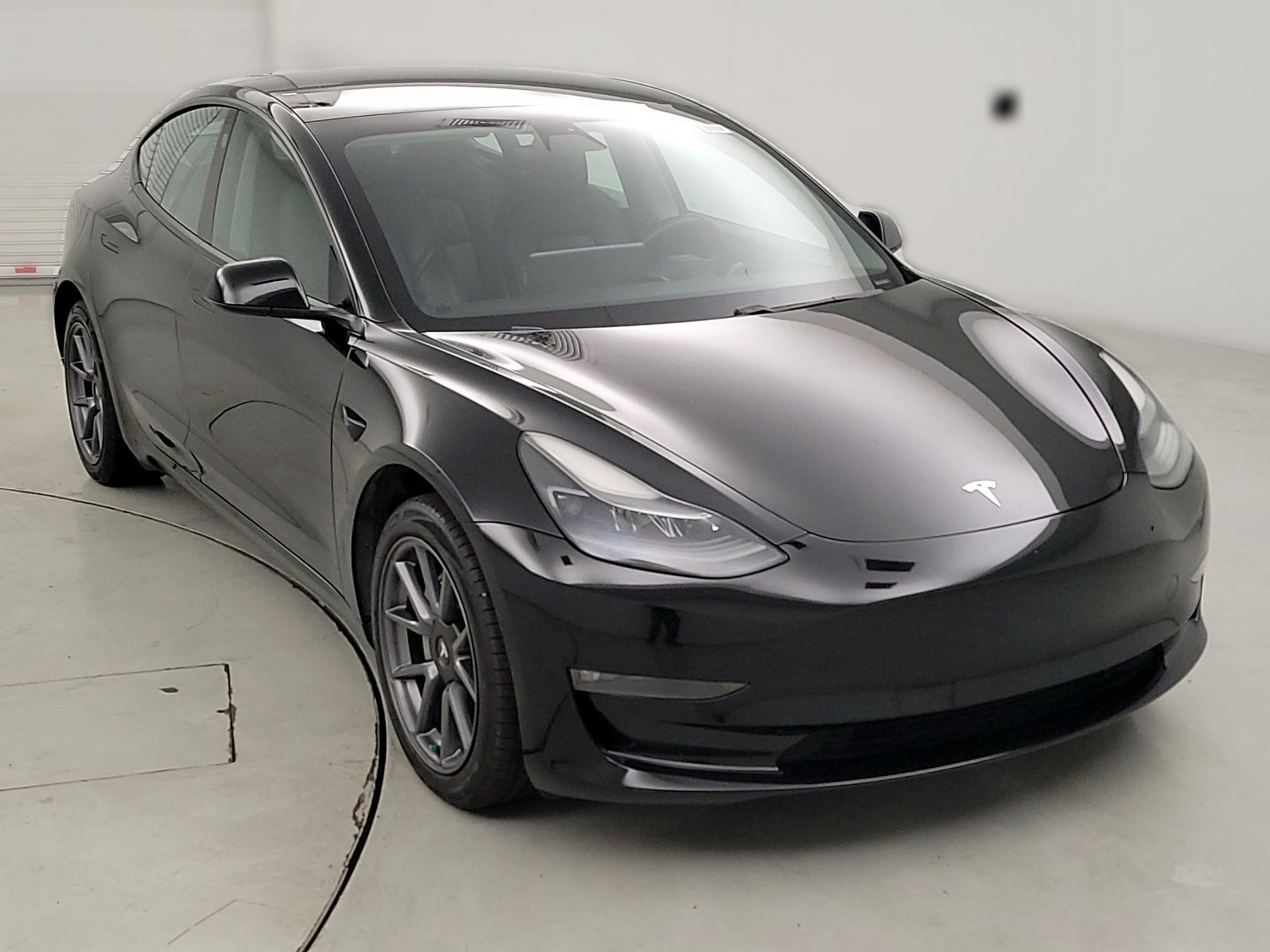 Thumbnail: 2021 Tesla Model 3 - 1