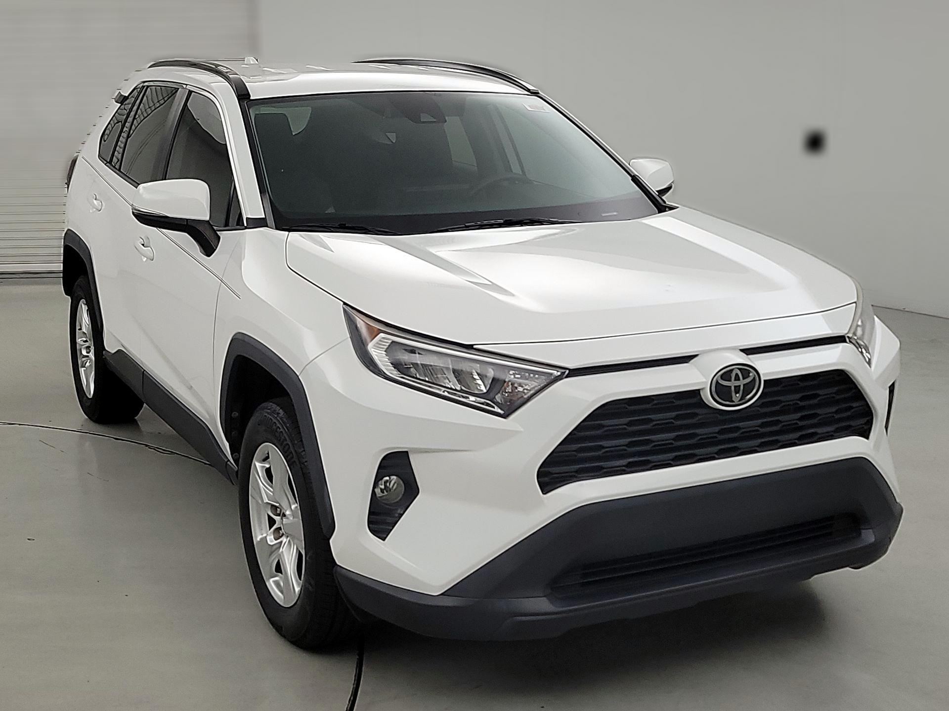 Thumbnail: 2020 Toyota RAV4 - 1
