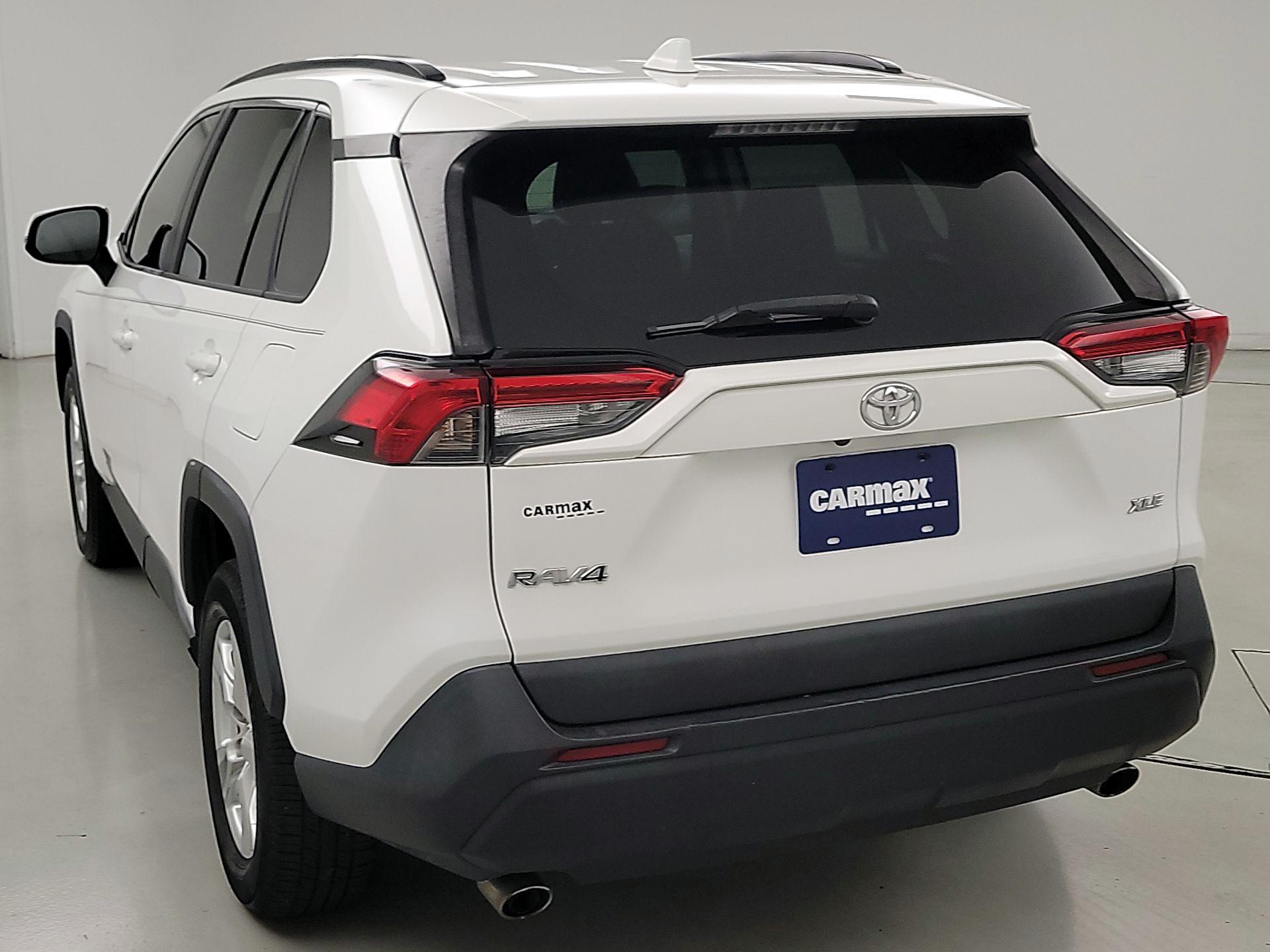 Thumbnail: 2020 Toyota RAV4 - 7