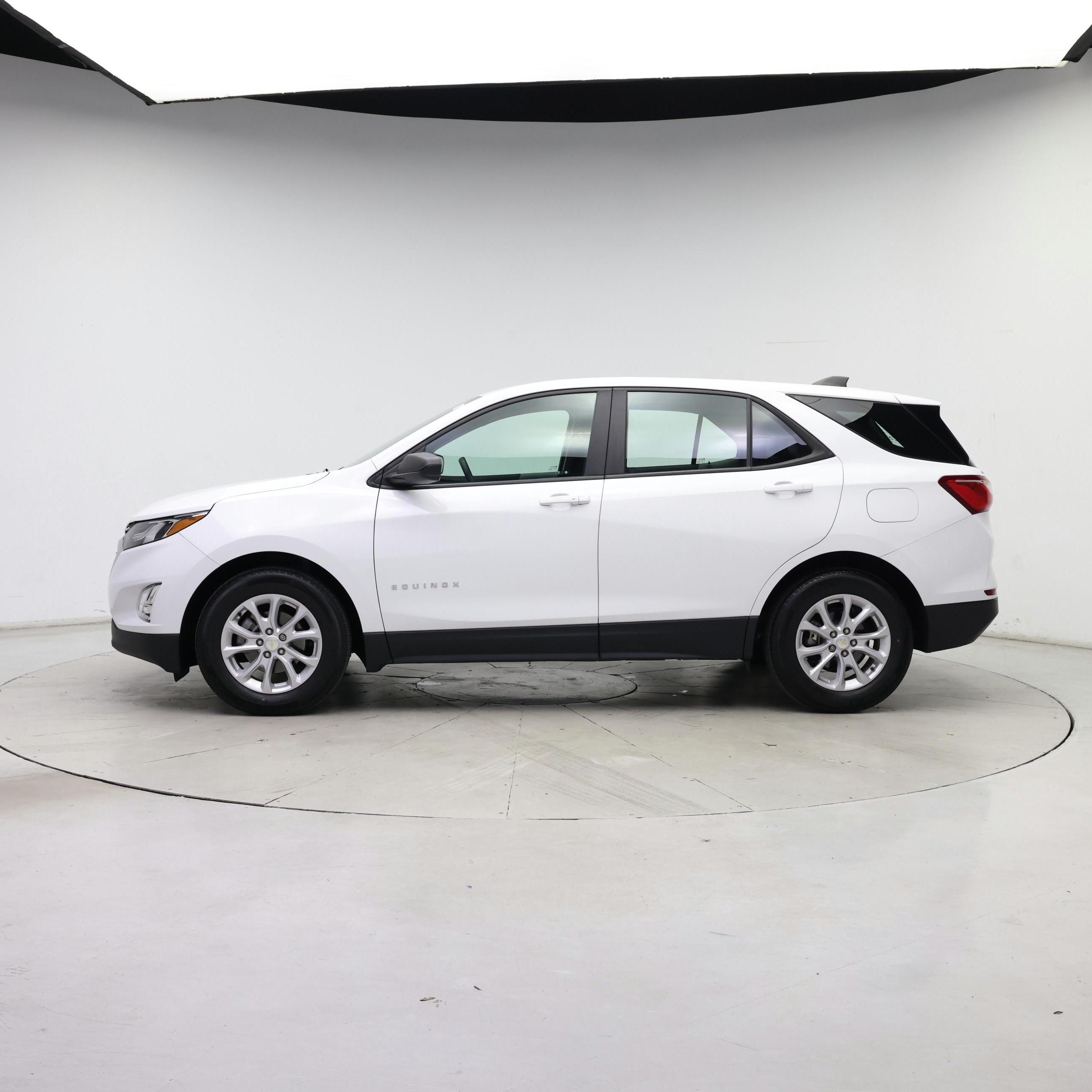 Thumbnail: 2021 Chevrolet Equinox - 3