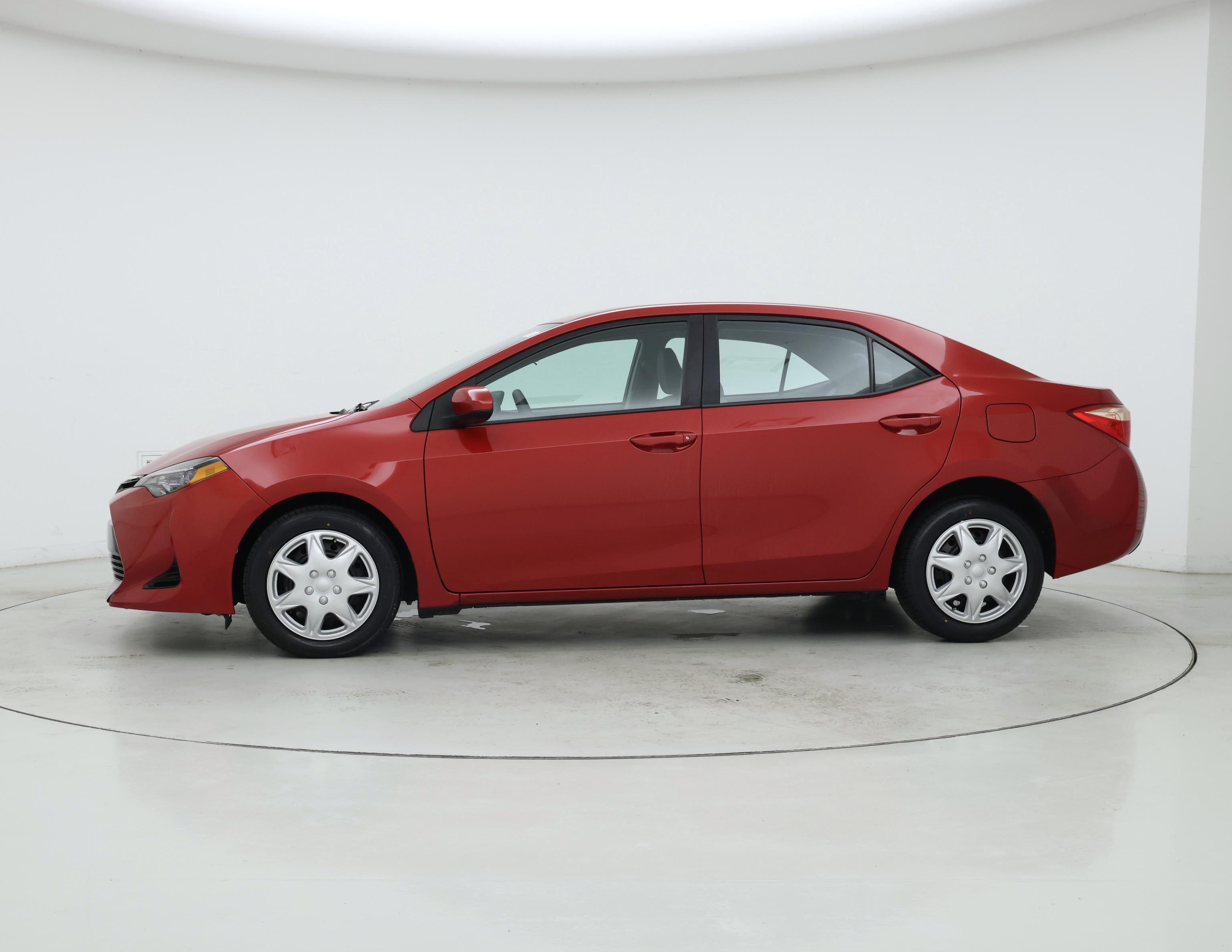 Thumbnail: 2018 Toyota Corolla - 3